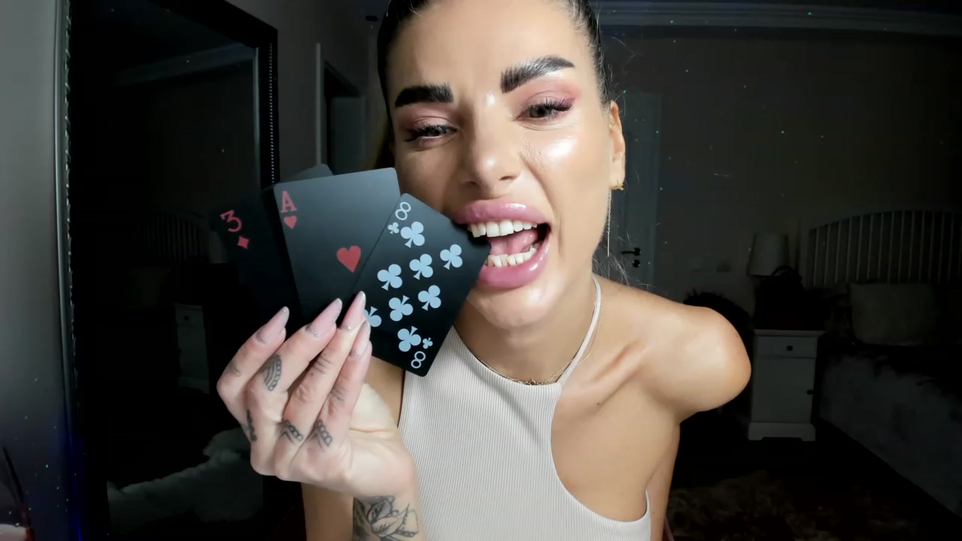 Gallery image thumbnail from TotalBella's myfreecams stream on, 03/10/2023, 22:30 image 15 of 20