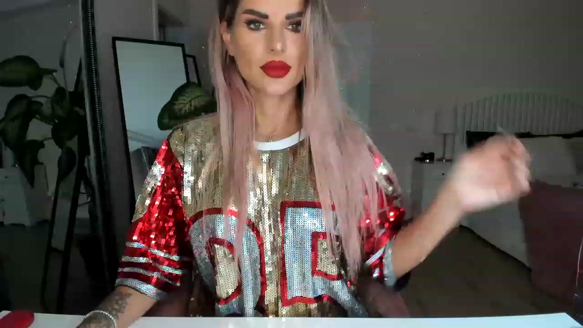 Gallery image thumbnail from TotalBella's myfreecams stream on, 05/18/2023, 21:23 image 15 of 20