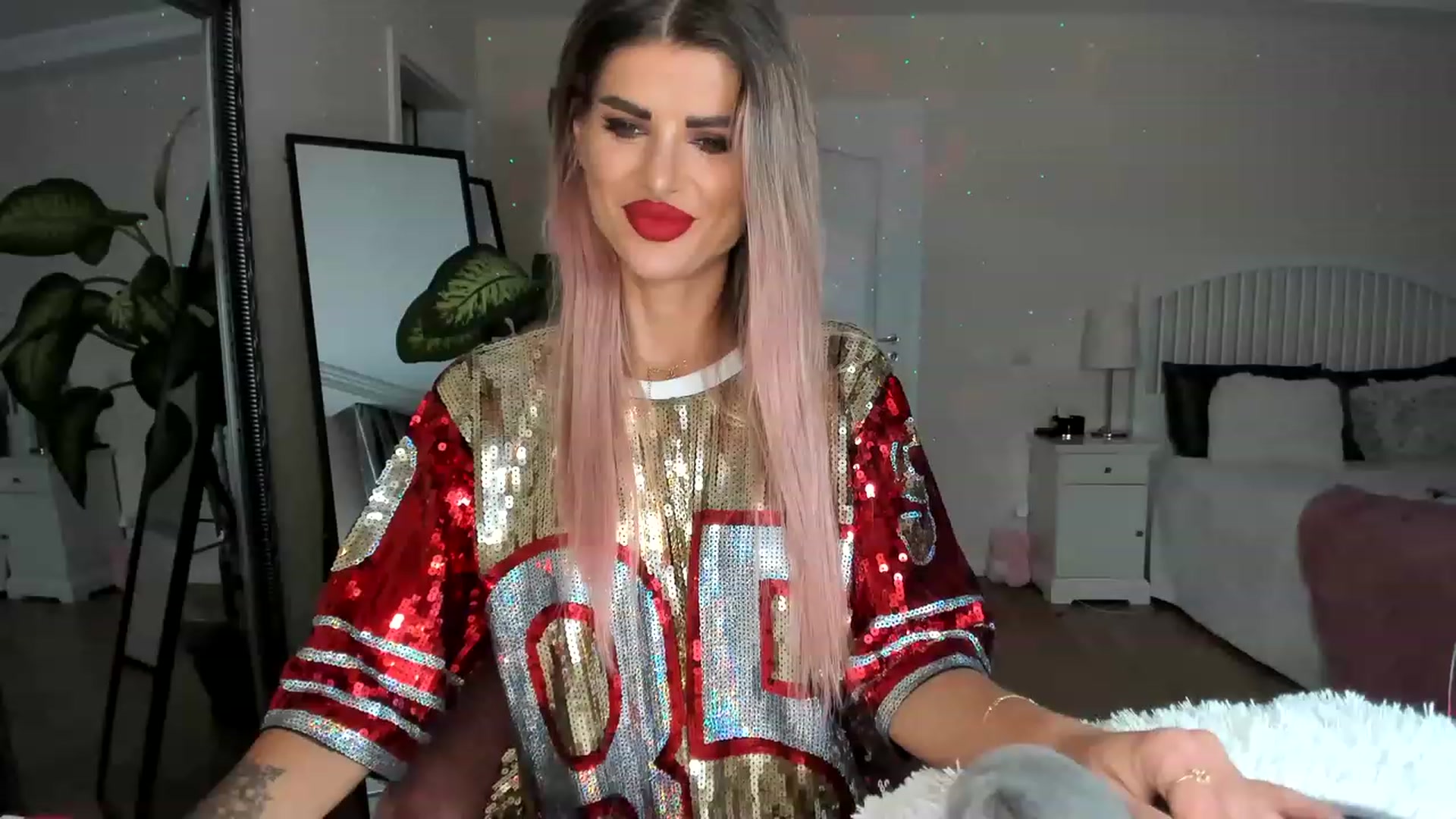 Gallery image thumbnail from TotalBella's myfreecams stream on, 05/18/2023, 21:23 image 20 of 20