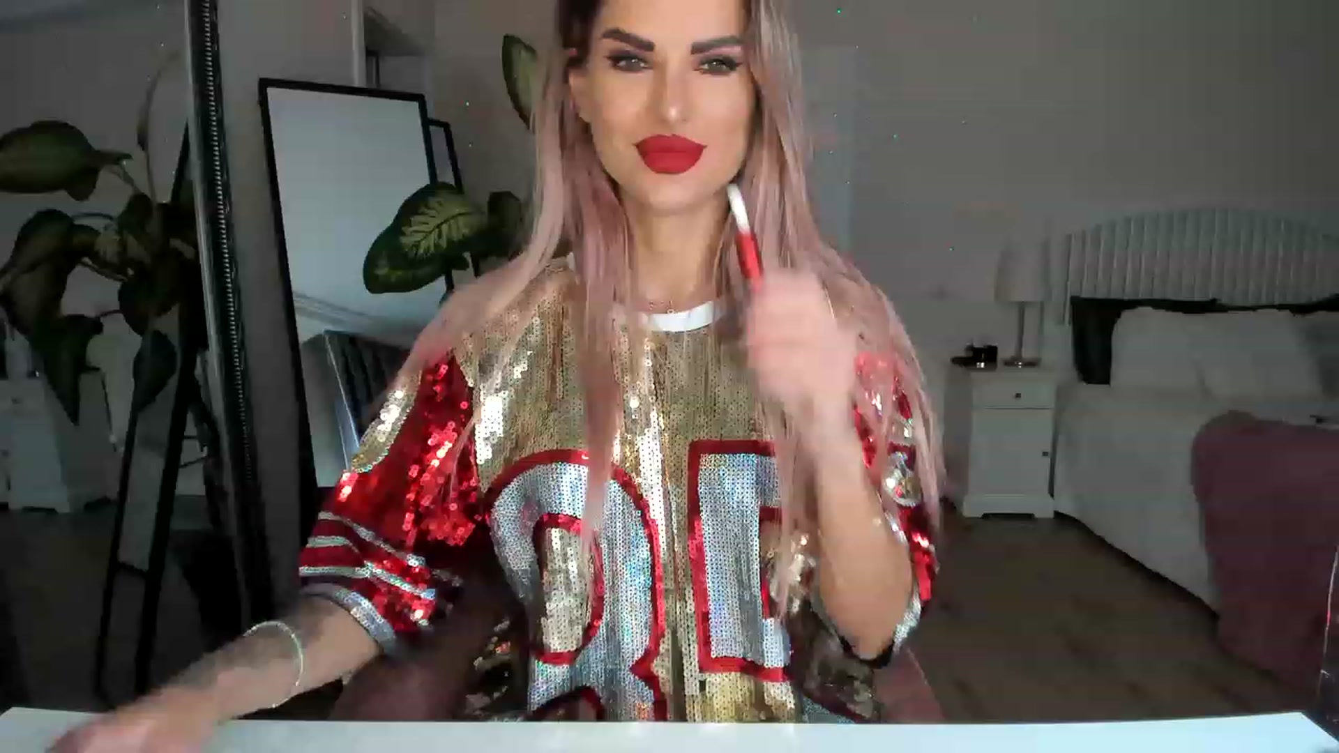 Gallery image thumbnail from TotalBella's myfreecams stream on, 05/18/2023, 21:23 image 13 of 20