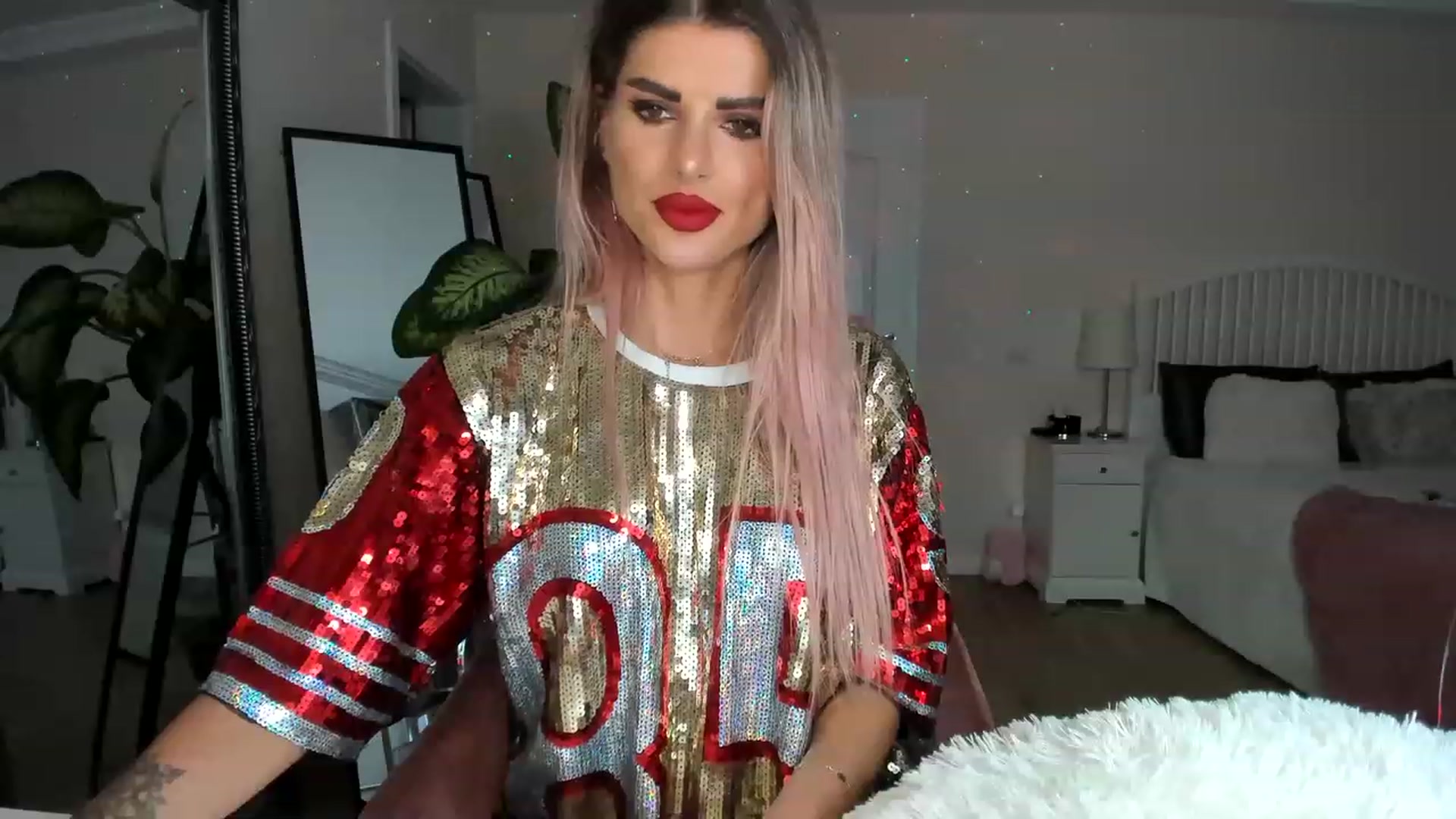 Gallery image thumbnail from TotalBella's myfreecams stream on, 05/18/2023, 23:11 image 8 of 20