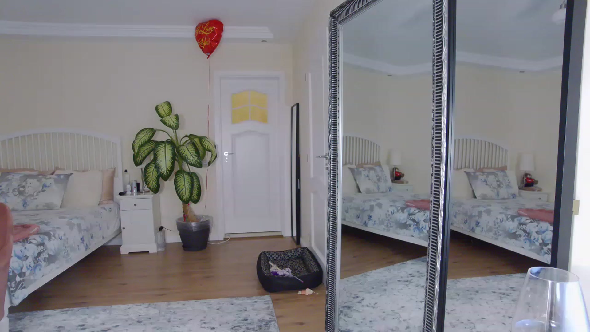 Gallery image thumbnail from TotalBella's myfreecams stream on, 06/15/2023, 24:34 image 9 of 20