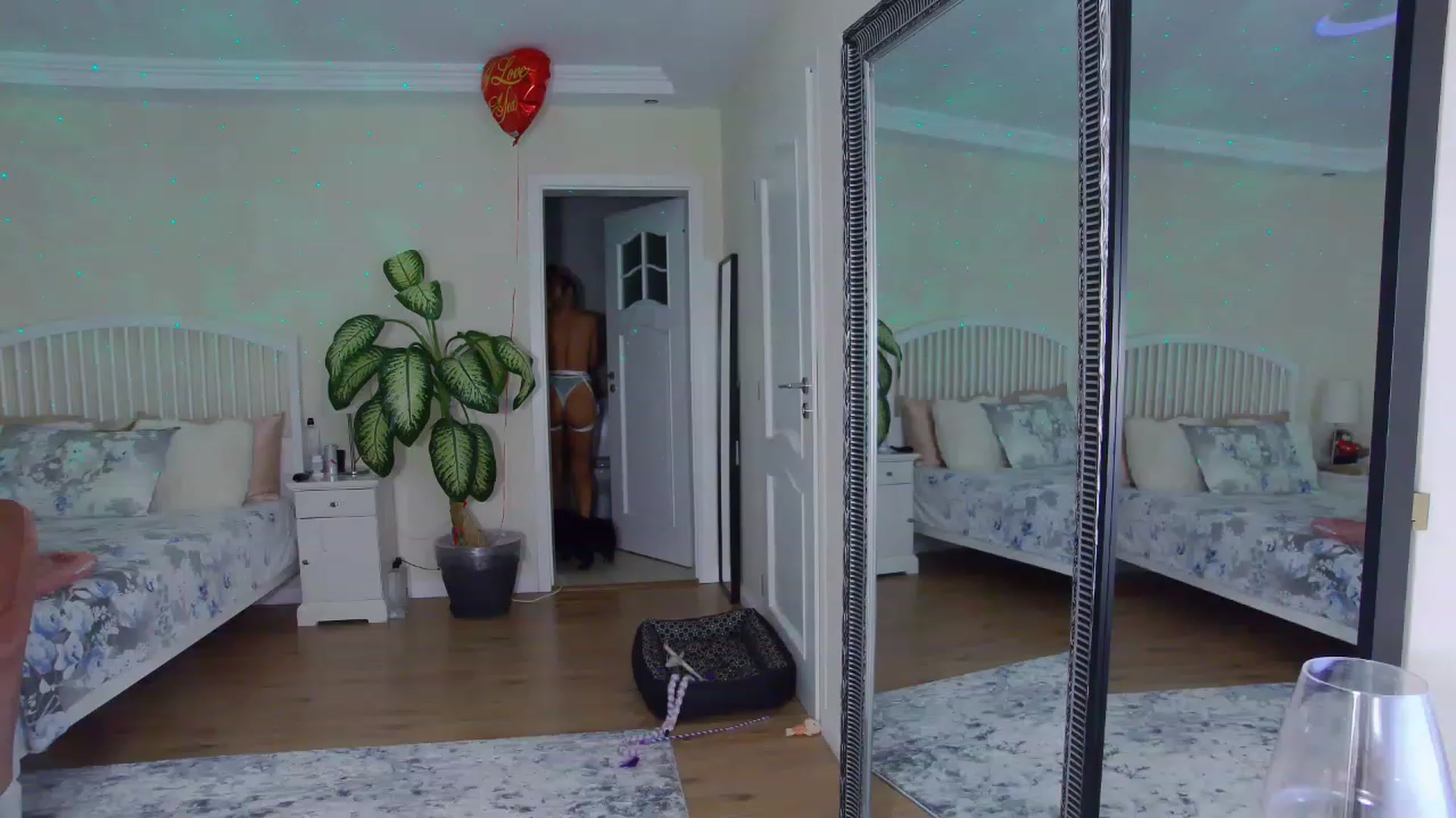 Gallery image thumbnail from TotalBella's myfreecams stream on, 06/15/2023, 24:34 image 11 of 20
