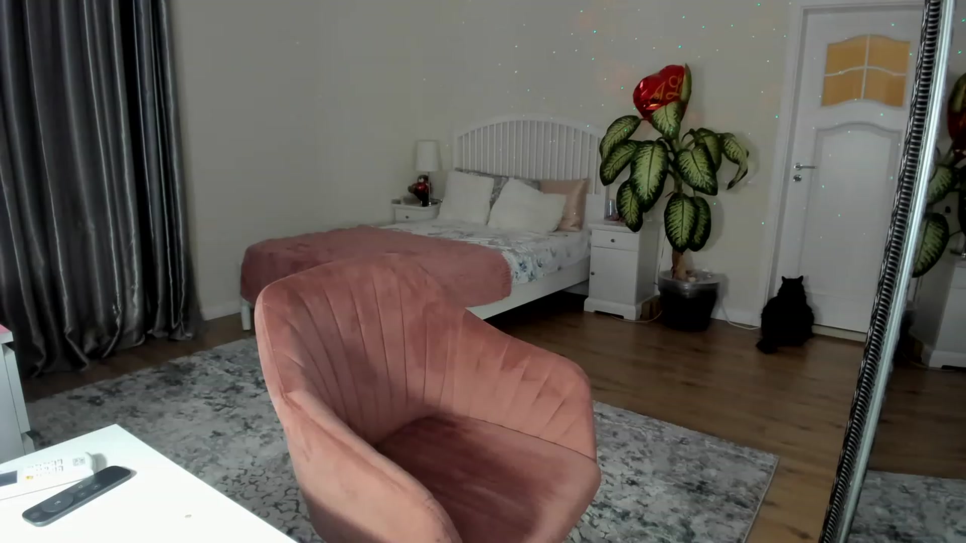 Gallery image thumbnail from TotalBella's myfreecams stream on, 06/20/2023, 23:35 image 5 of 20