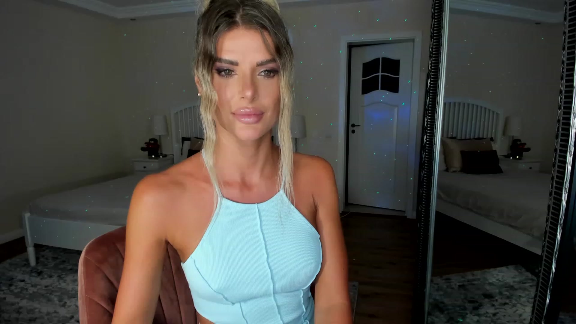 Gallery image thumbnail from TotalBella's myfreecams stream on, 07/27/2023, 24:03 image 2 of 20