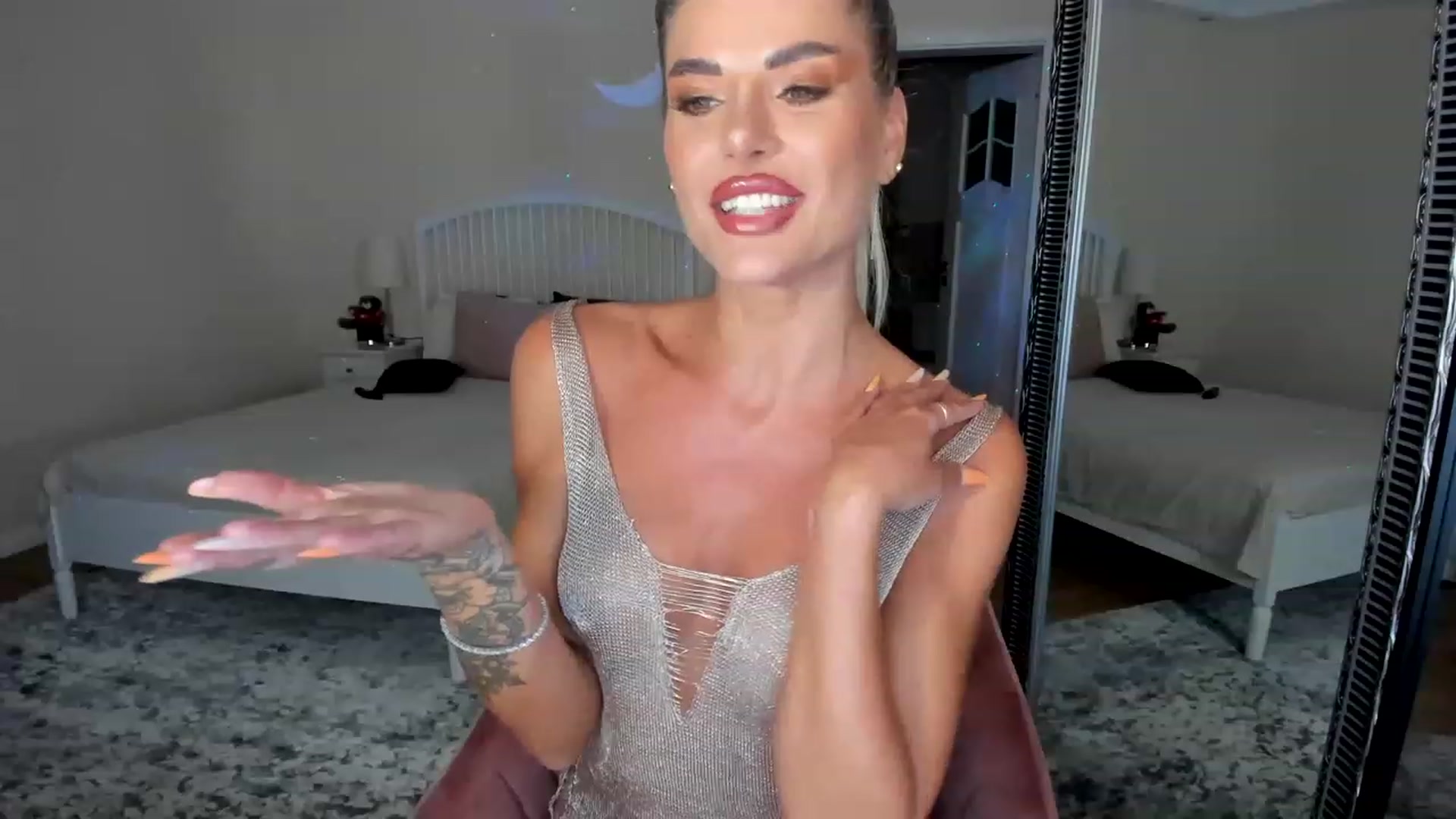 Gallery image thumbnail from TotalBella's myfreecams stream on, 07/27/2023, 21:43 image 15 of 20