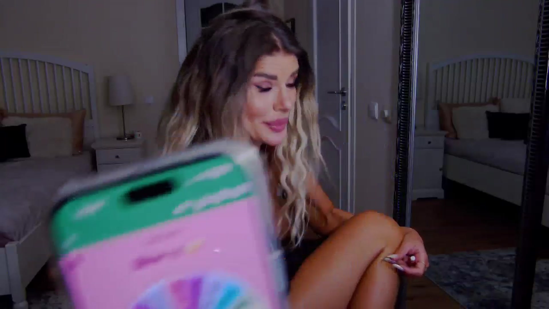 Gallery image thumbnail from TotalBella's myfreecams stream on, 08/12/2023, 23:56 image 20 of 20