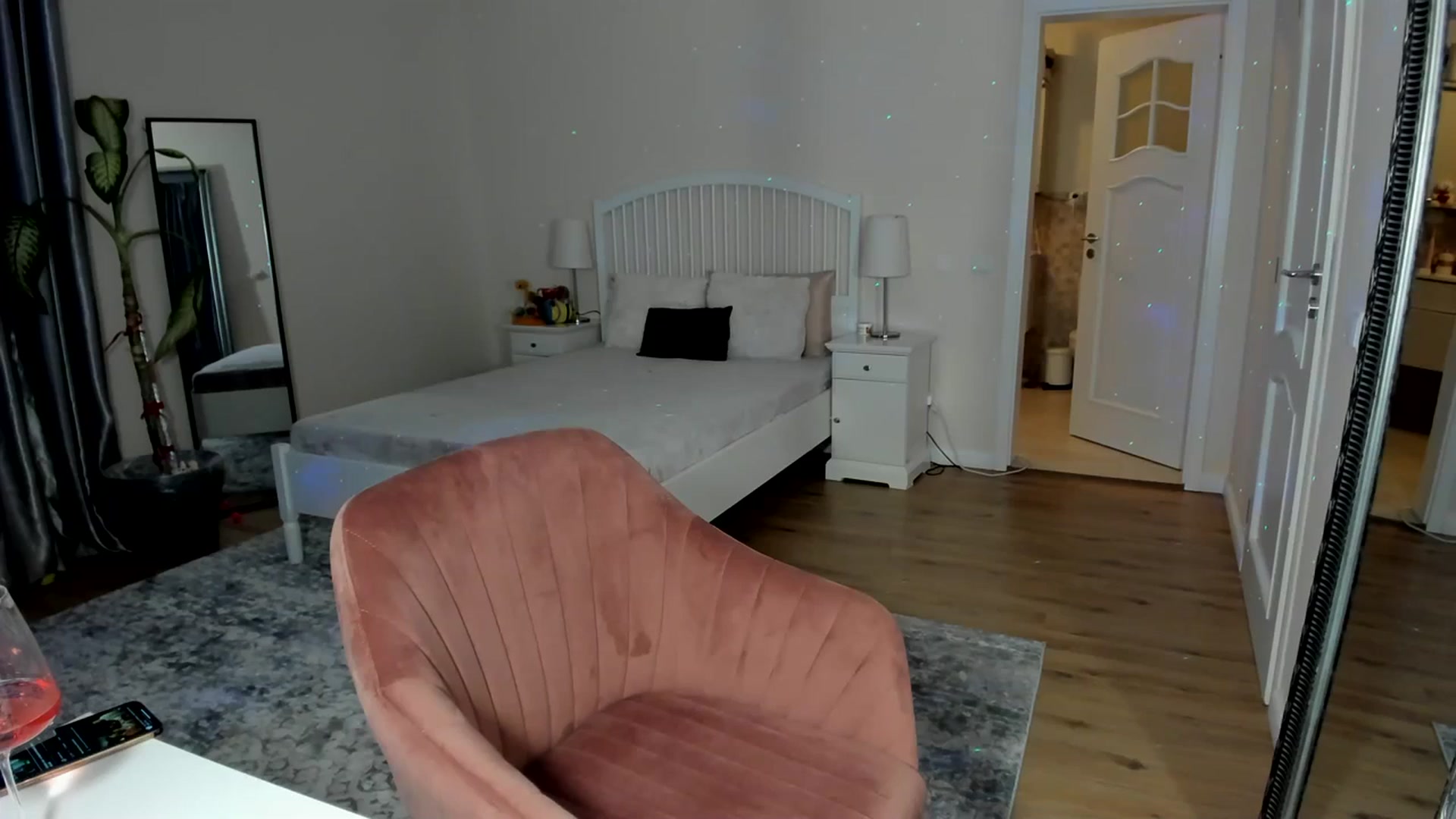 Gallery image thumbnail from TotalBella's myfreecams stream on, 08/30/2023, 23:25 image 1 of 20
