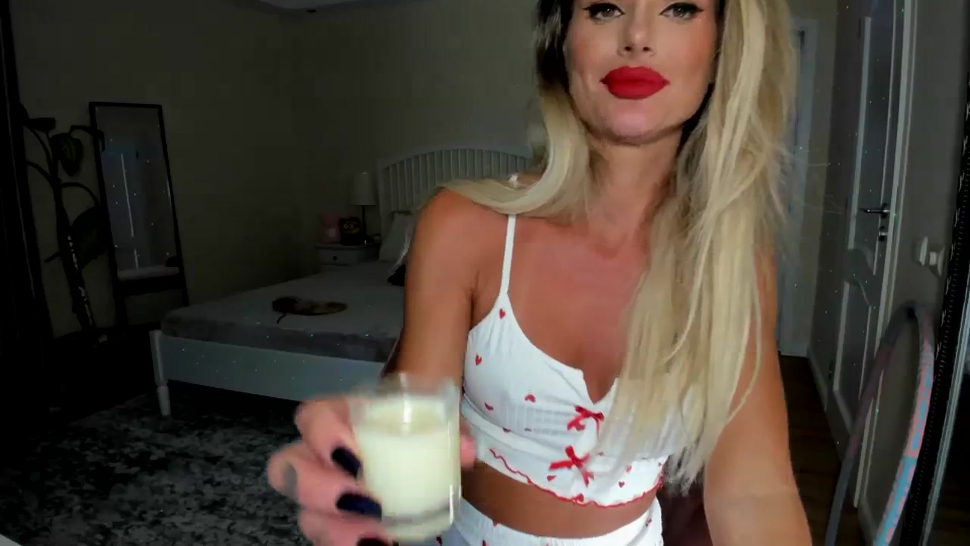 Gallery image thumbnail from TotalBella's myfreecams stream on, 09/09/2023, 02:09 image 19 of 20