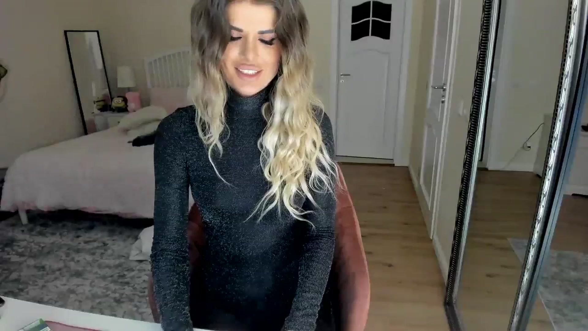 Gallery image thumbnail from TotalBella's myfreecams stream on, 11/06/2023, 01:40 image 16 of 20