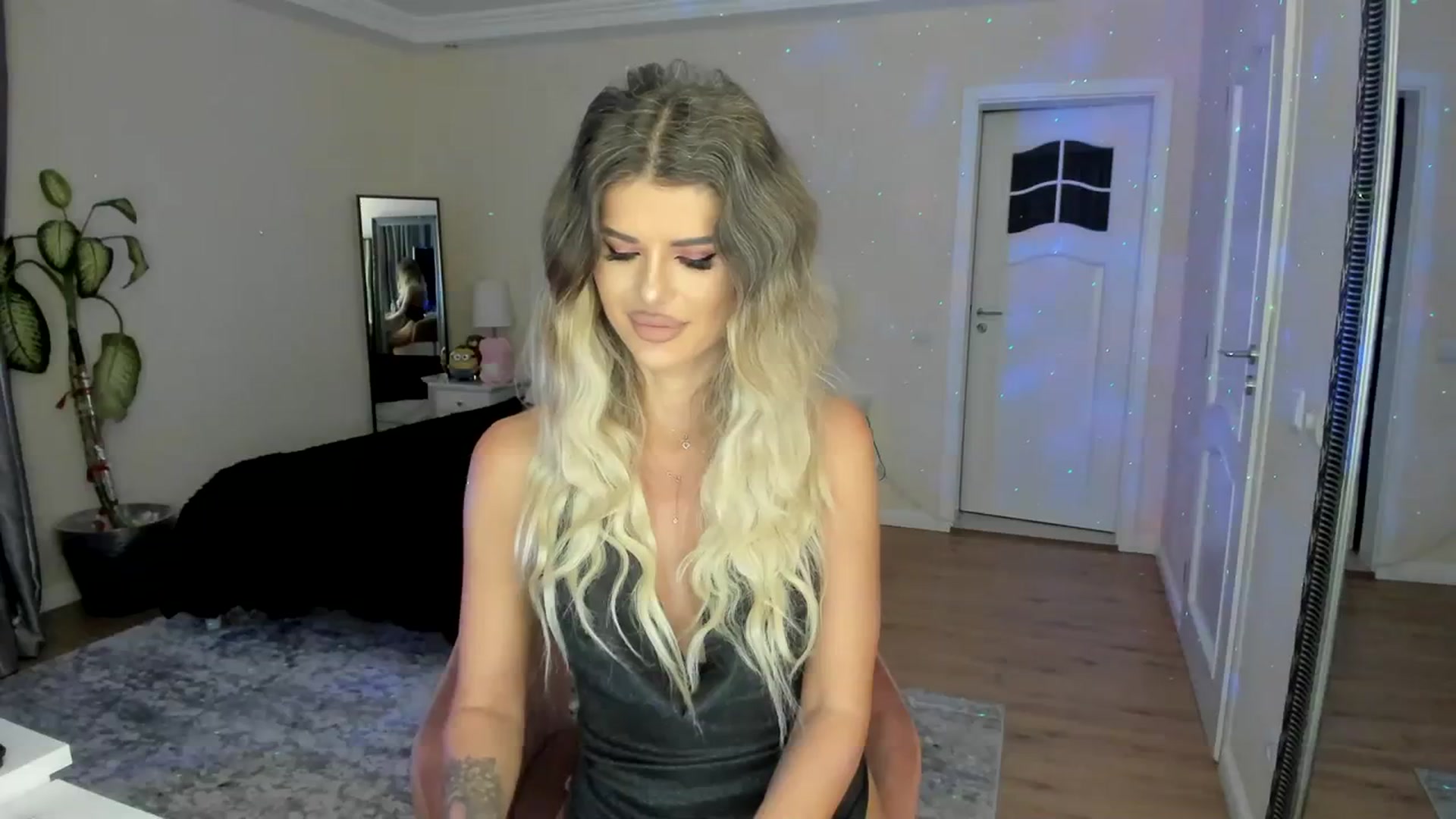 Gallery image thumbnail from TotalBella's myfreecams stream on, 11/10/2023, 01:05 image 2 of 20