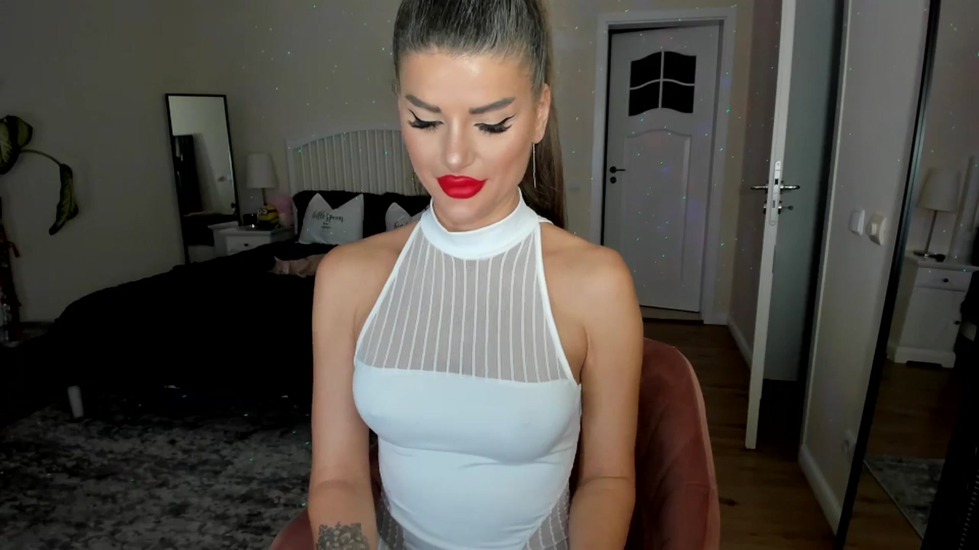 Gallery image thumbnail from TotalBella's myfreecams stream on, 01/20/2024, 01:46 image 3 of 20
