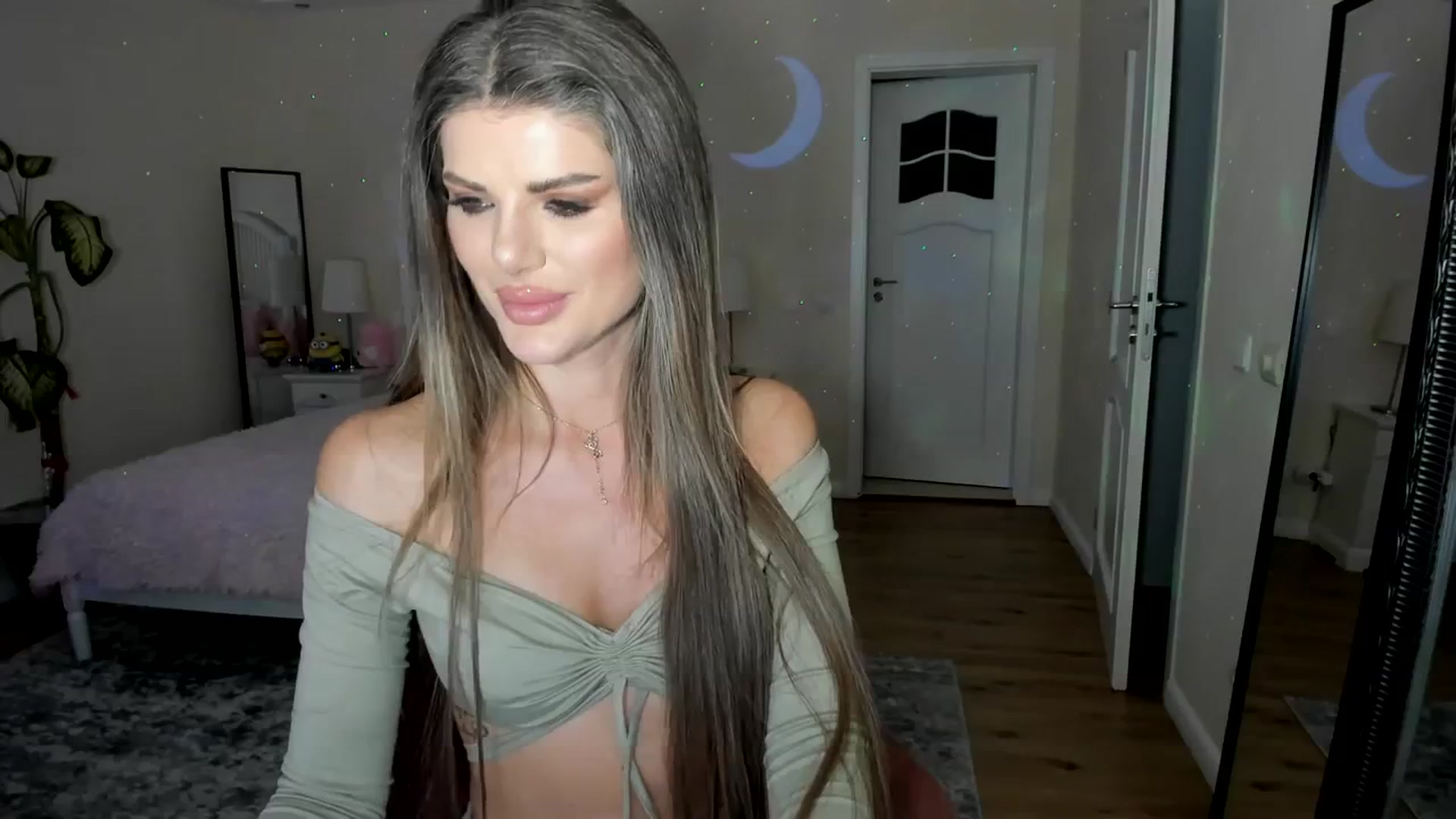 Gallery image thumbnail from TotalBella's myfreecams stream on, 01/30/2024, 24:01 image 11 of 20