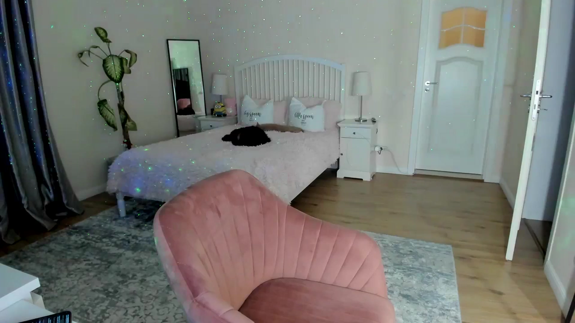 Gallery image thumbnail from TotalBella's myfreecams stream on, 02/06/2024, 23:39 image 18 of 20