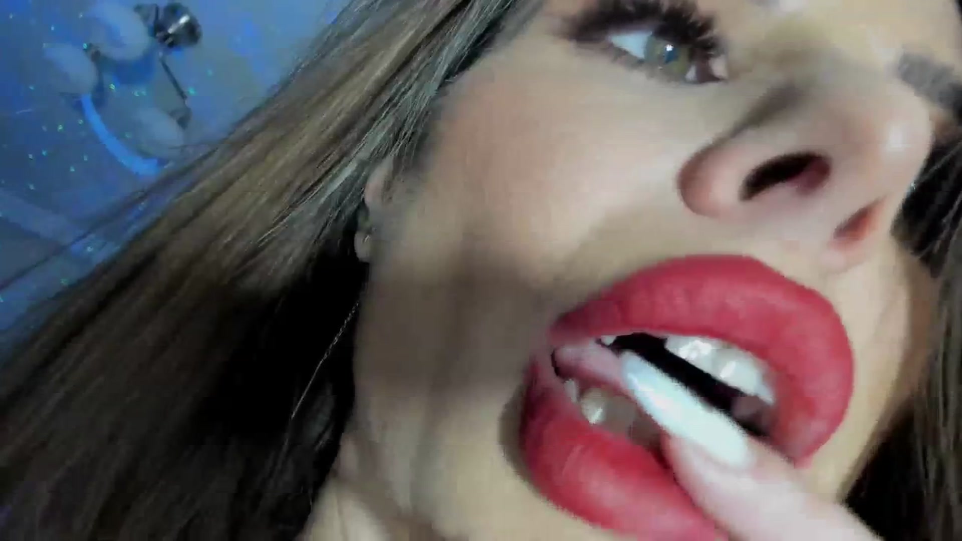 Gallery image thumbnail from TotalBella's myfreecams stream on, 03/01/2024, 24:03 image 11 of 20