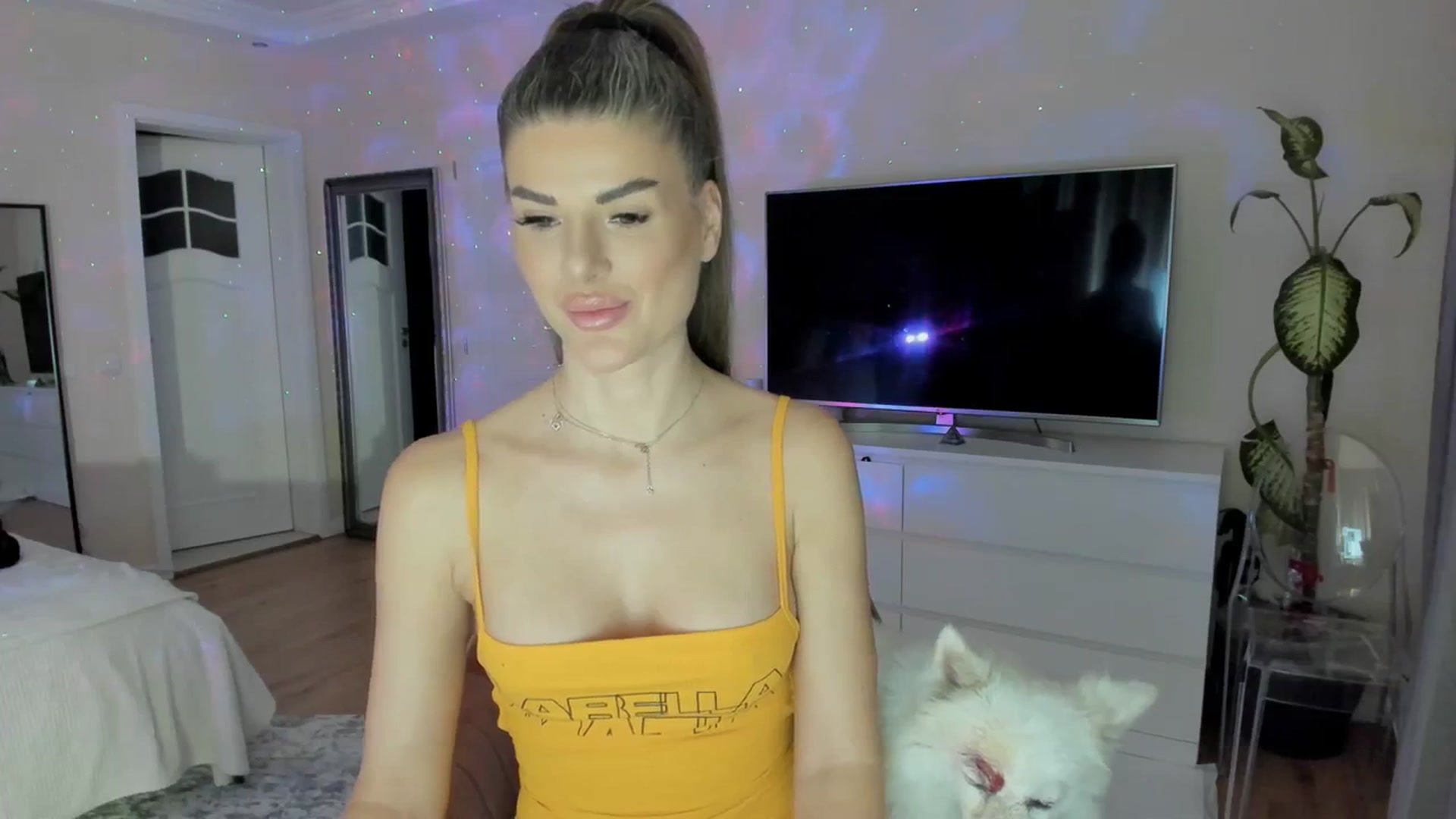 Gallery image thumbnail from TotalBella's myfreecams stream on, 03/11/2024, 22:21 image 3 of 20