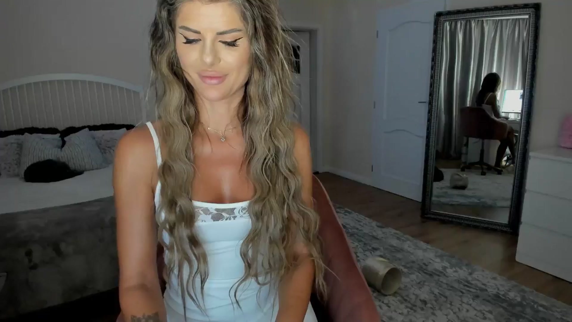Gallery image thumbnail from TotalBella's myfreecams stream on, 06/25/2024, 23:52 image 19 of 20