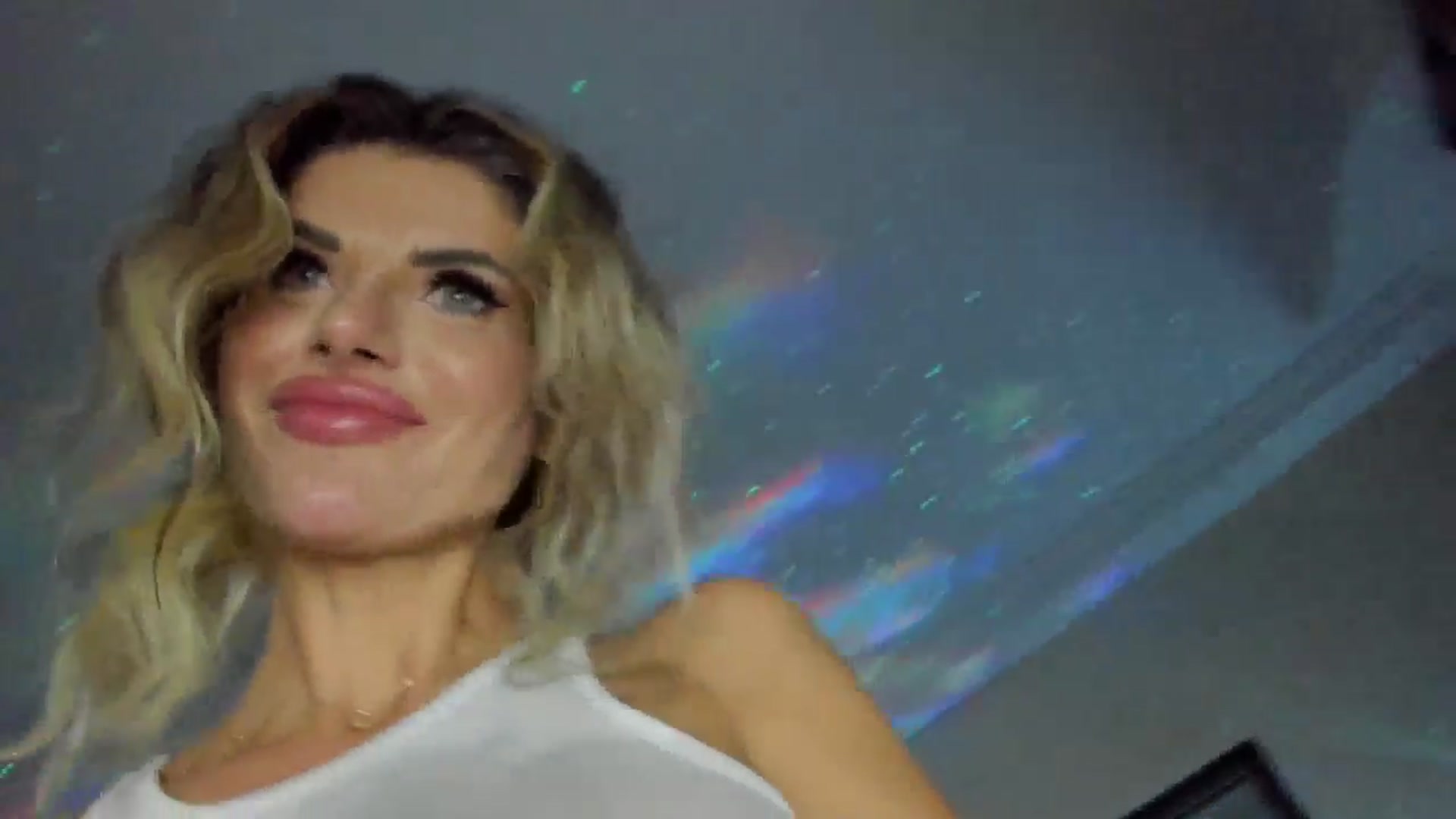 Gallery image thumbnail from TotalBella's myfreecams stream on, 10/05/2024, 02:32 image 17 of 20