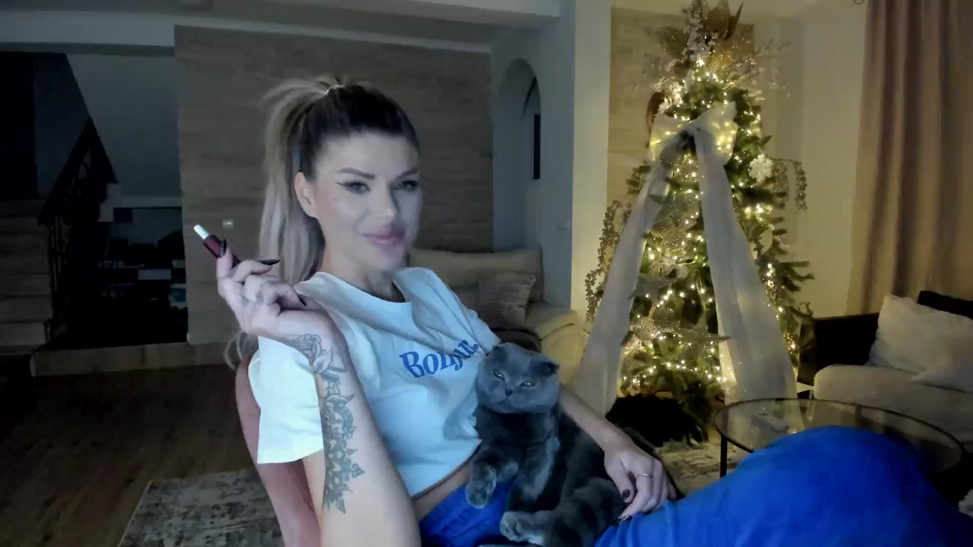 Gallery image thumbnail from TotalBella's myfreecams stream on, 01/13/2025, 22:13 image 10 of 20