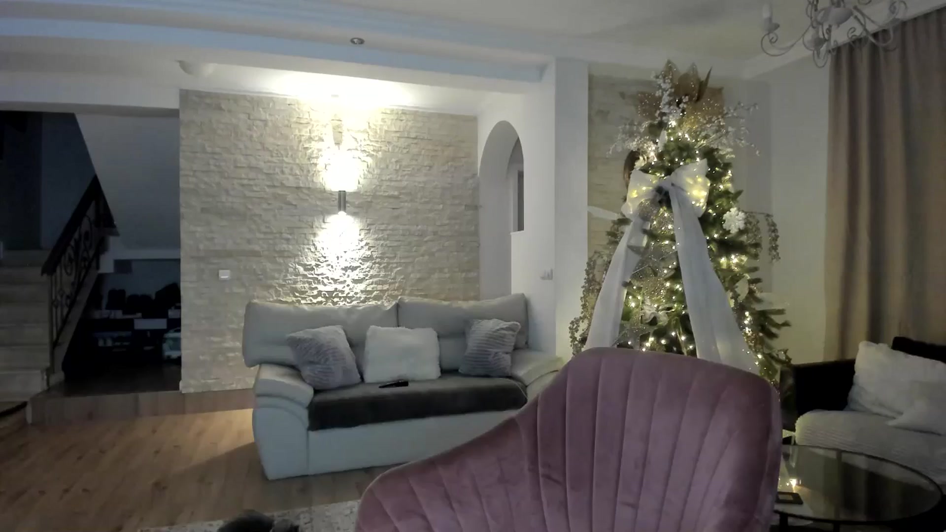 Gallery image thumbnail from TotalBella's myfreecams stream on, 01/13/2025, 22:13 image 18 of 20