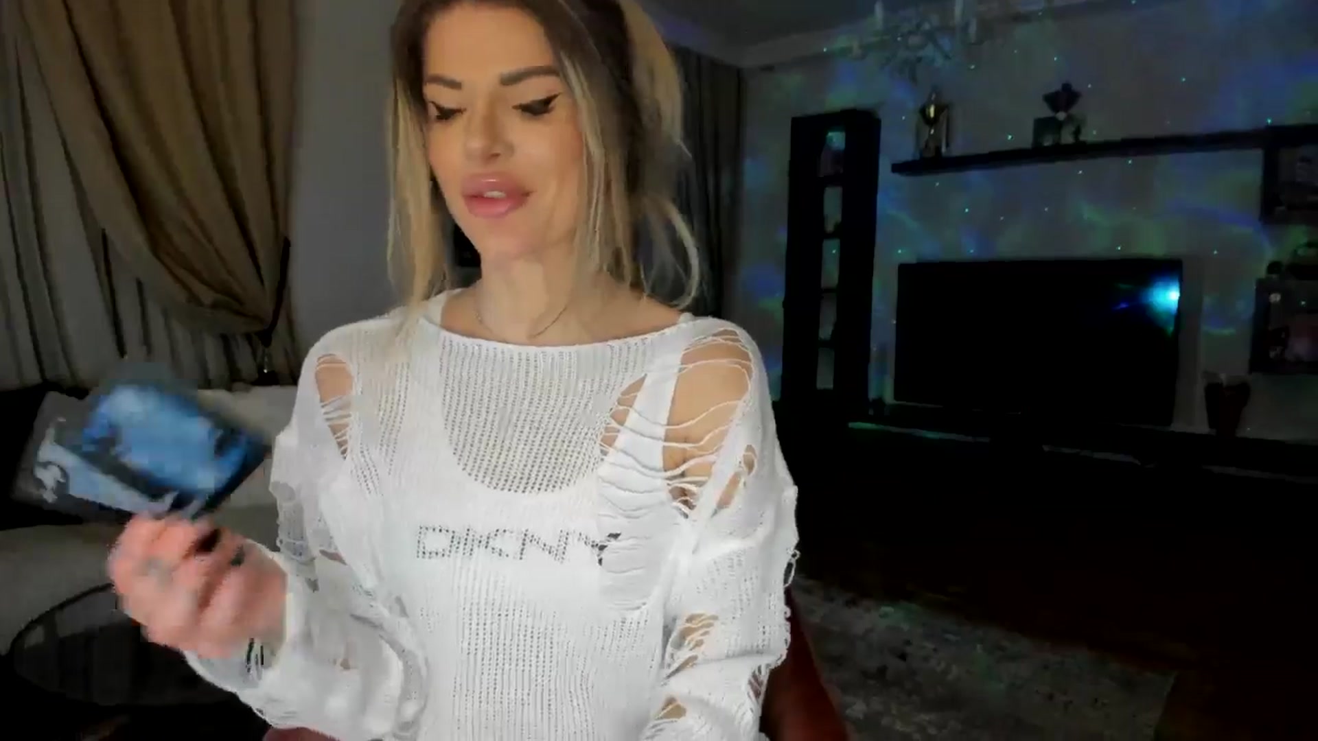 Gallery image thumbnail from TotalBella's myfreecams stream on, 02/22/2025, 23:42 image 16 of 20