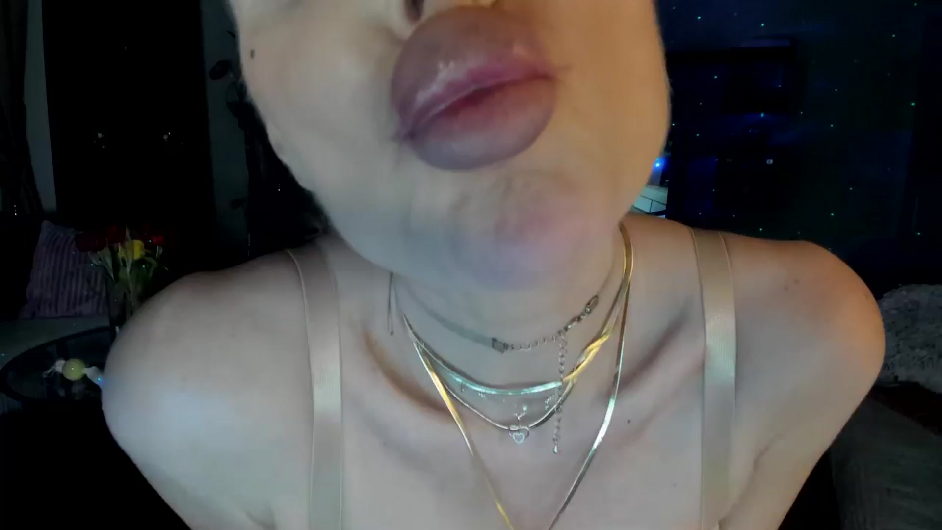 Gallery image thumbnail from TotalBella's myfreecams stream on, 03/01/2025, 24:05 image 20 of 20