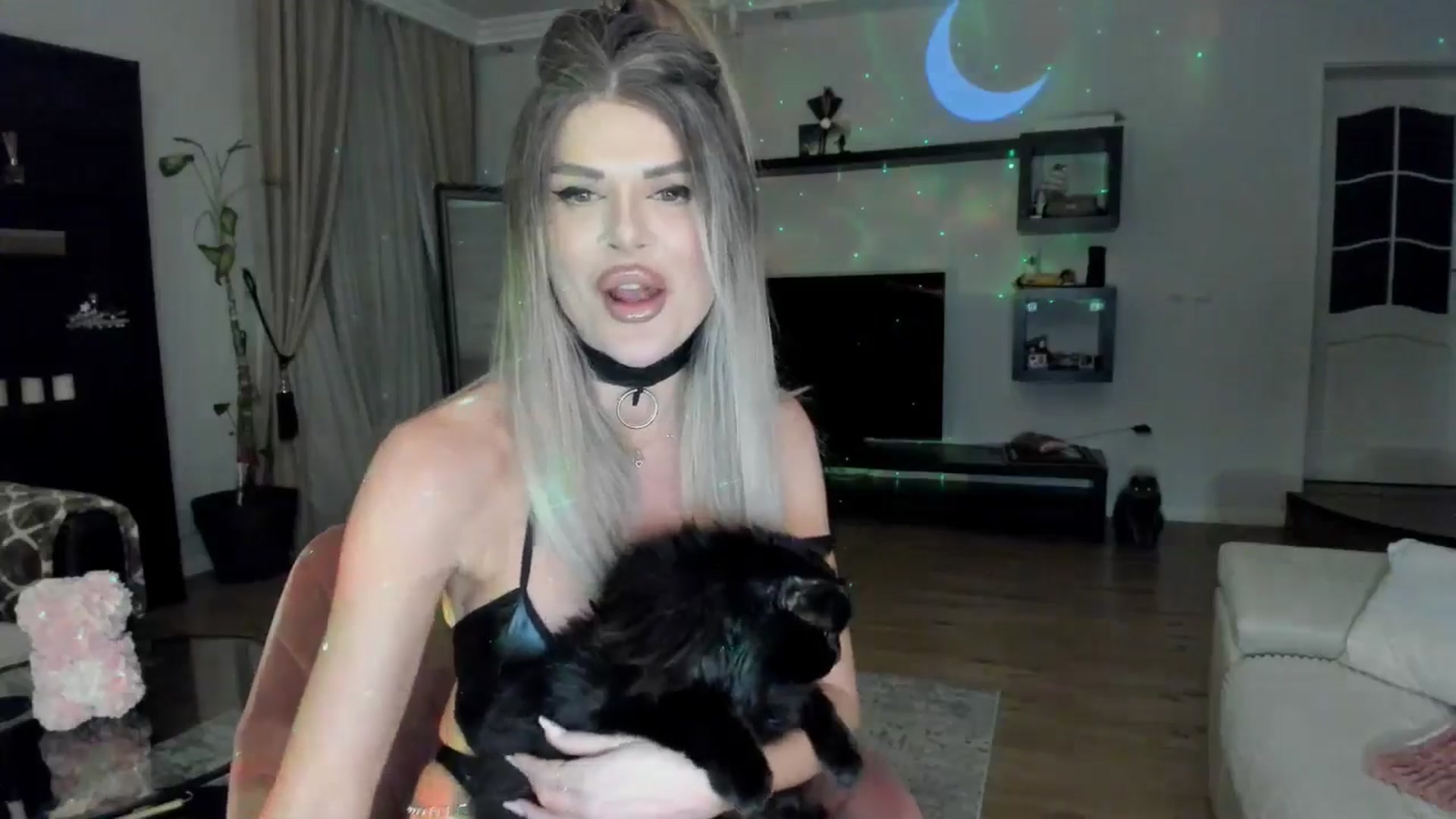Gallery image thumbnail from TotalBella's myfreecams stream on, 03/18/2025, 22:02 image 19 of 20