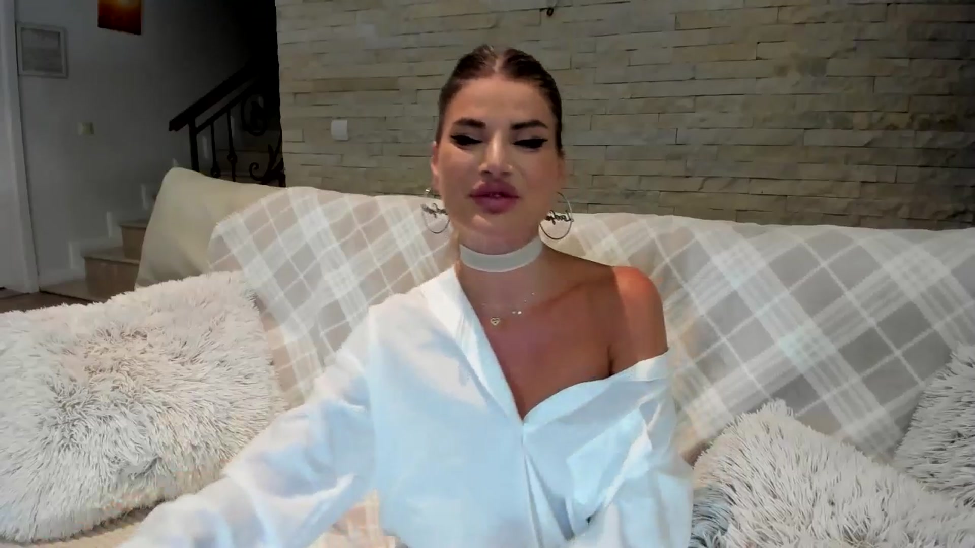 Gallery image thumbnail from TotalBella's myfreecams stream on, 05/12/2025, 21:52 image 13 of 20