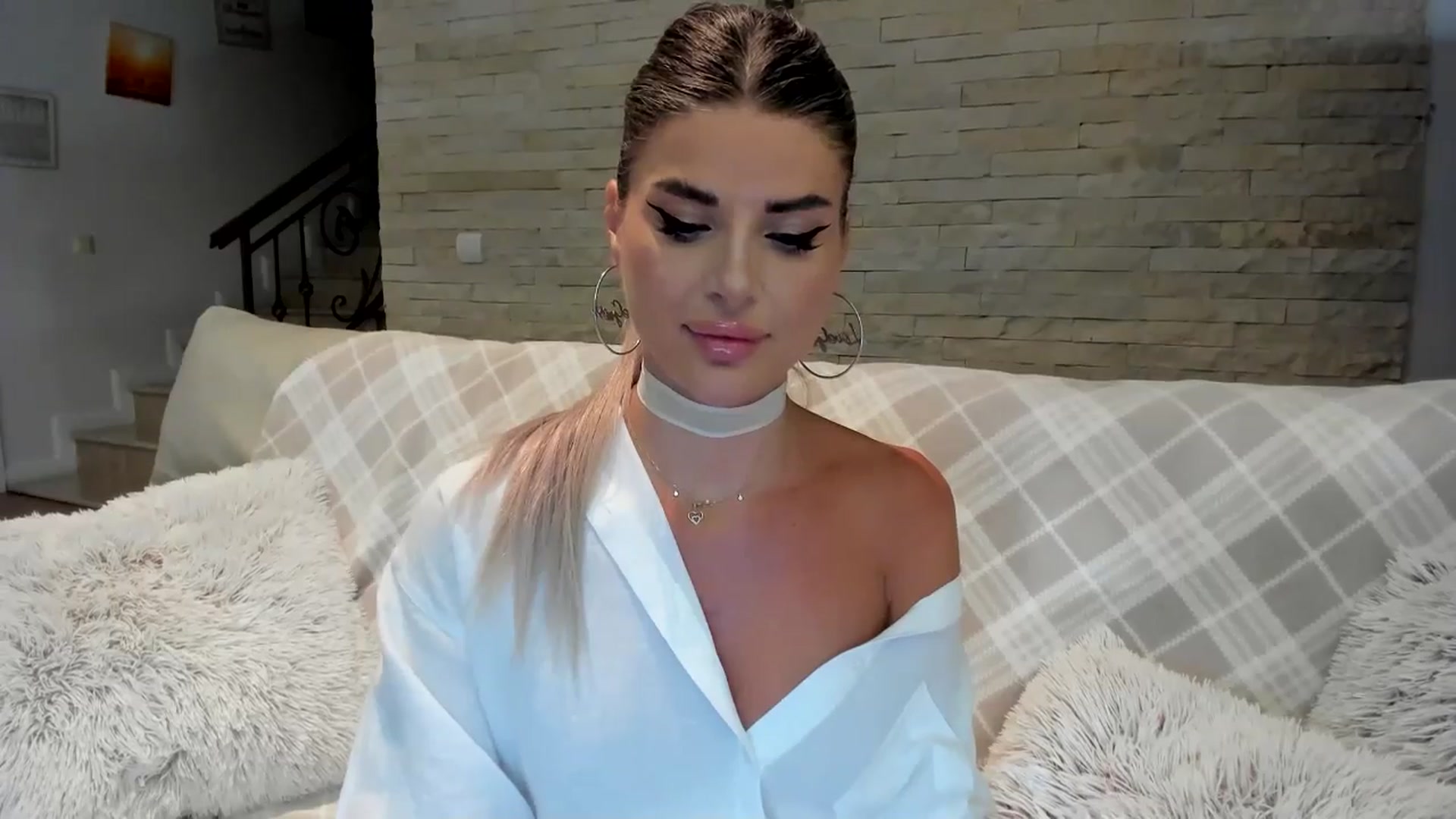 Gallery image thumbnail from TotalBella's myfreecams stream on, 05/12/2025, 21:52 image 5 of 20