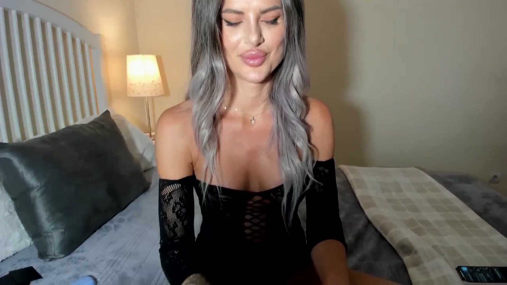 Gallery image thumbnail from TotalBella's myfreecams stream on, 07/03/2025, 24:07 image 17 of 20