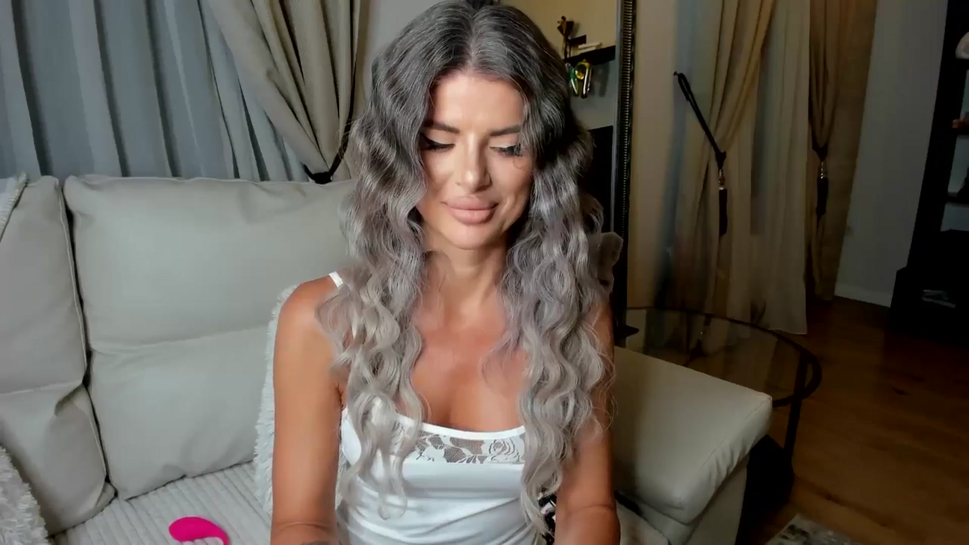 Gallery image thumbnail from TotalBella's myfreecams stream on, 07/27/2025, 24:10 image 3 of 20