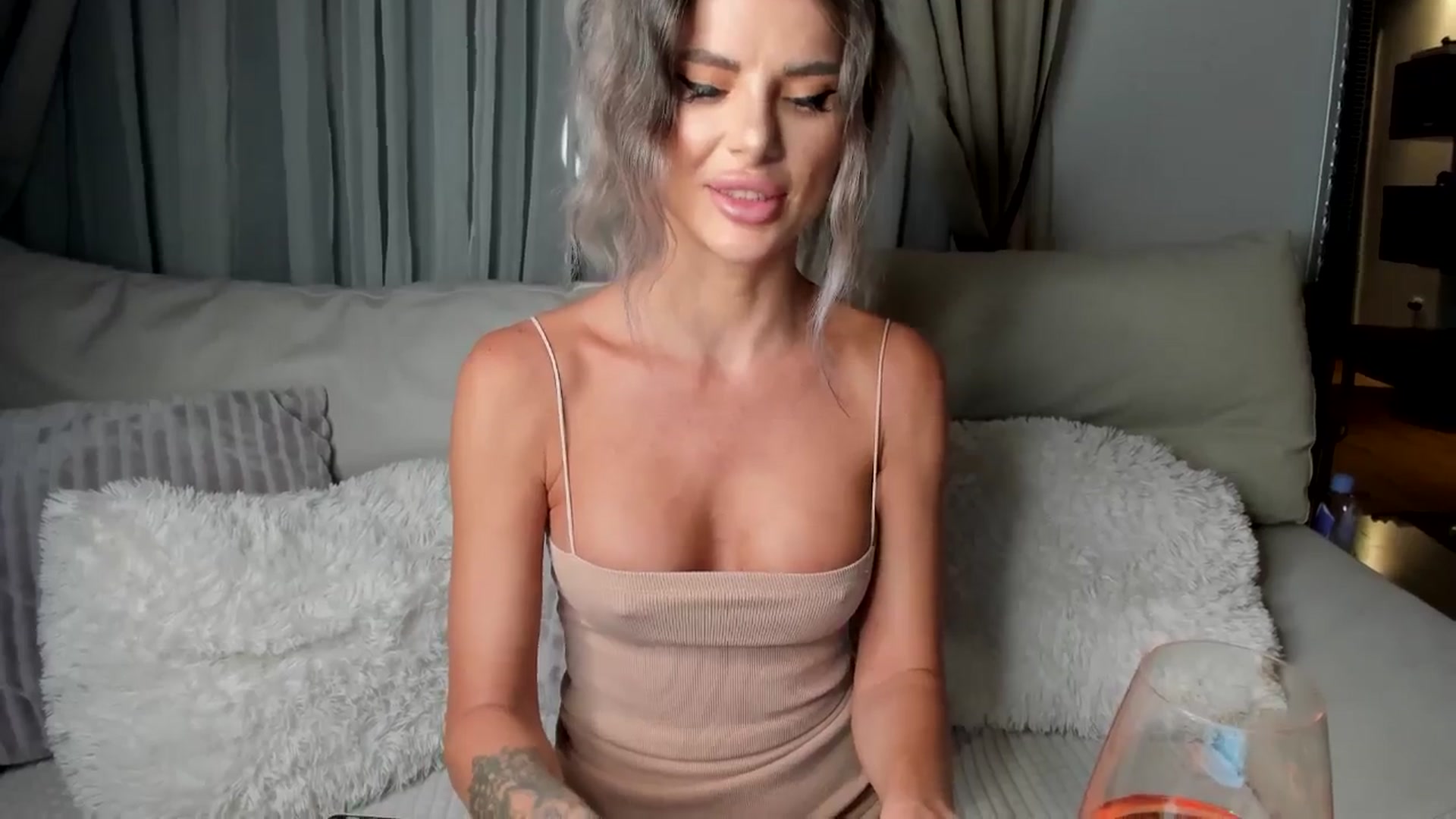 Gallery image thumbnail from TotalBella's myfreecams stream on, 08/09/2025, 23:47 image 7 of 20