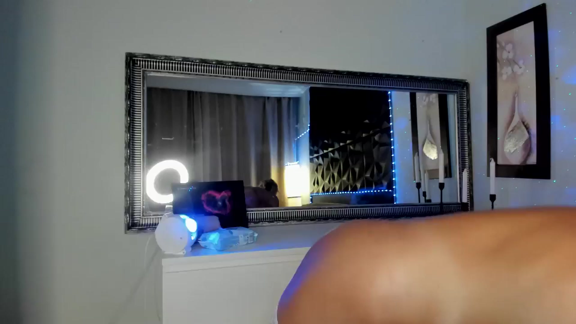 Gallery image thumbnail from TotalBella's myfreecams stream on, 08/16/2025, 03:37 image 13 of 20