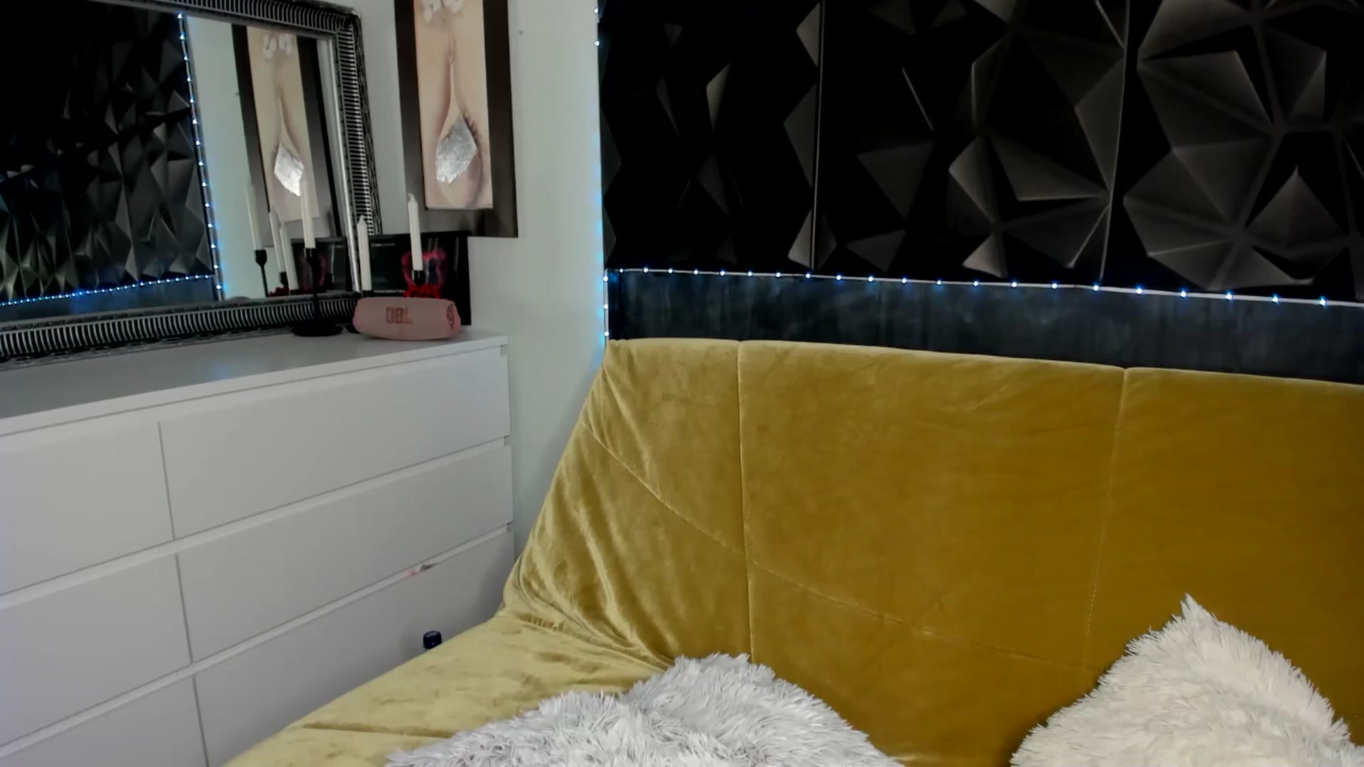 Gallery image thumbnail from TotalBella's myfreecams stream on, 08/22/2025, 01:46 image 3 of 20