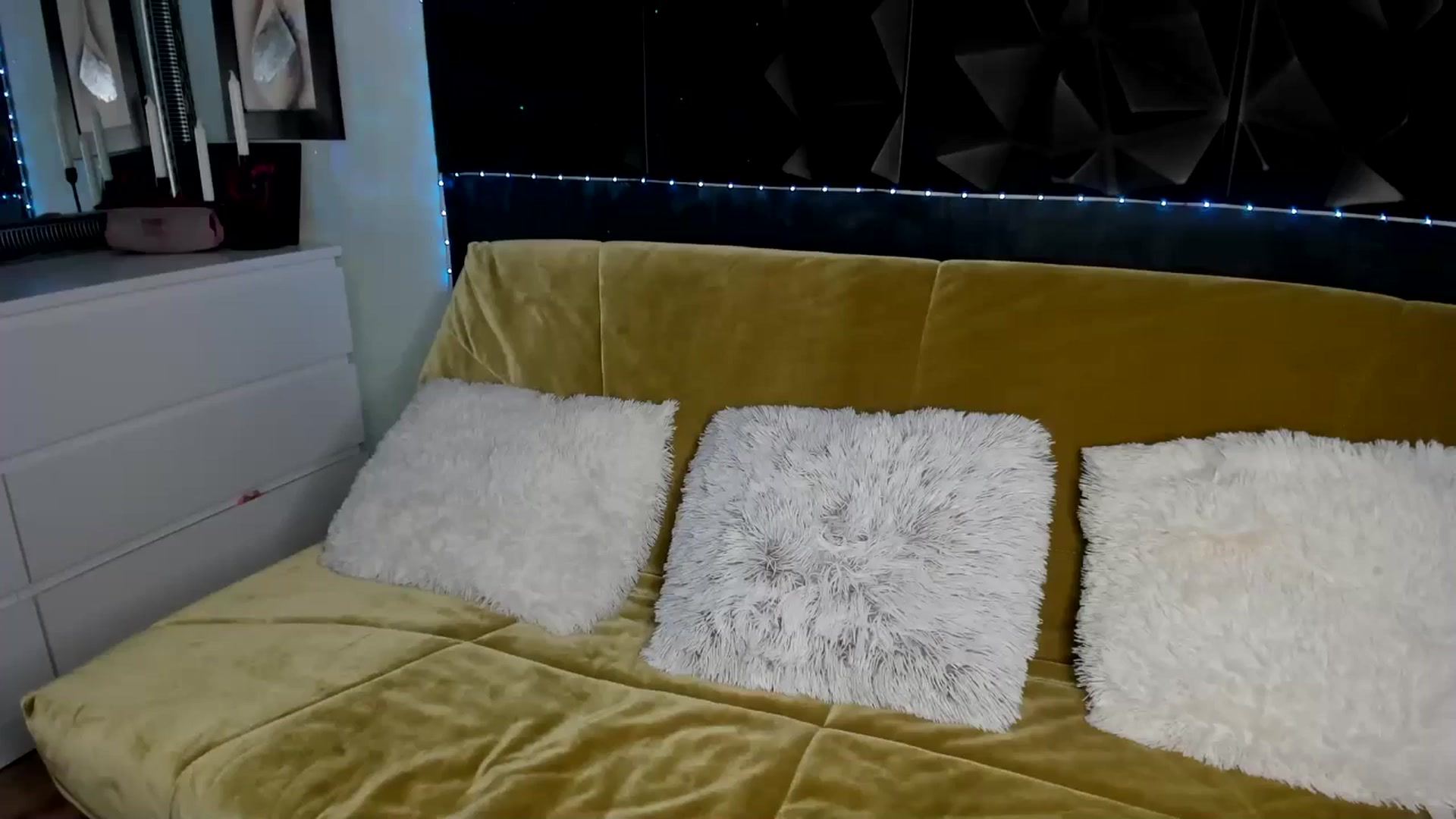 Gallery image thumbnail from TotalBella's myfreecams stream on, 08/23/2025, 24:11 image 1 of 20