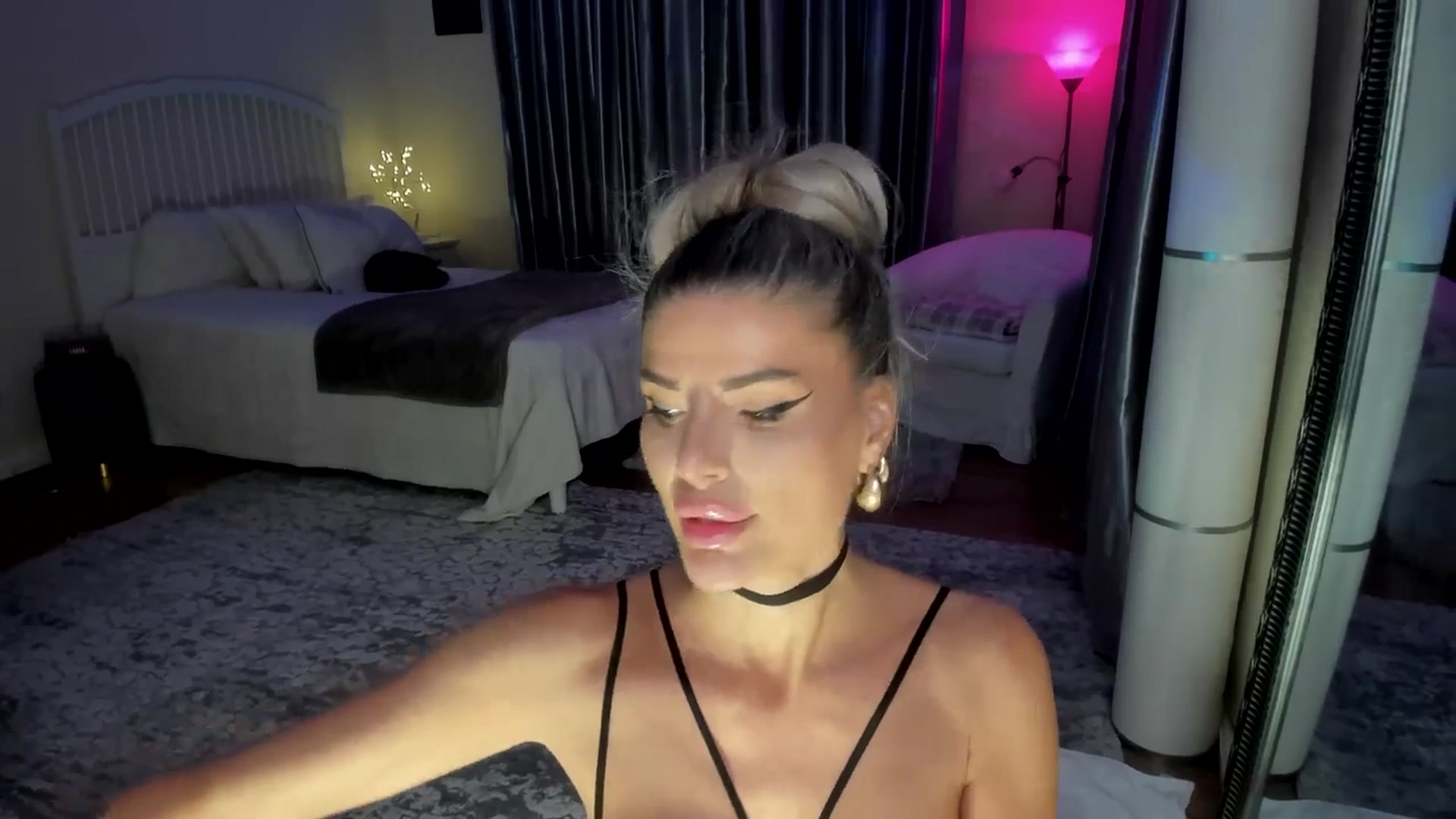 Gallery image thumbnail from TotalBella's myfreecams stream on, 11/15/2025, 02:17 image 9 of 20