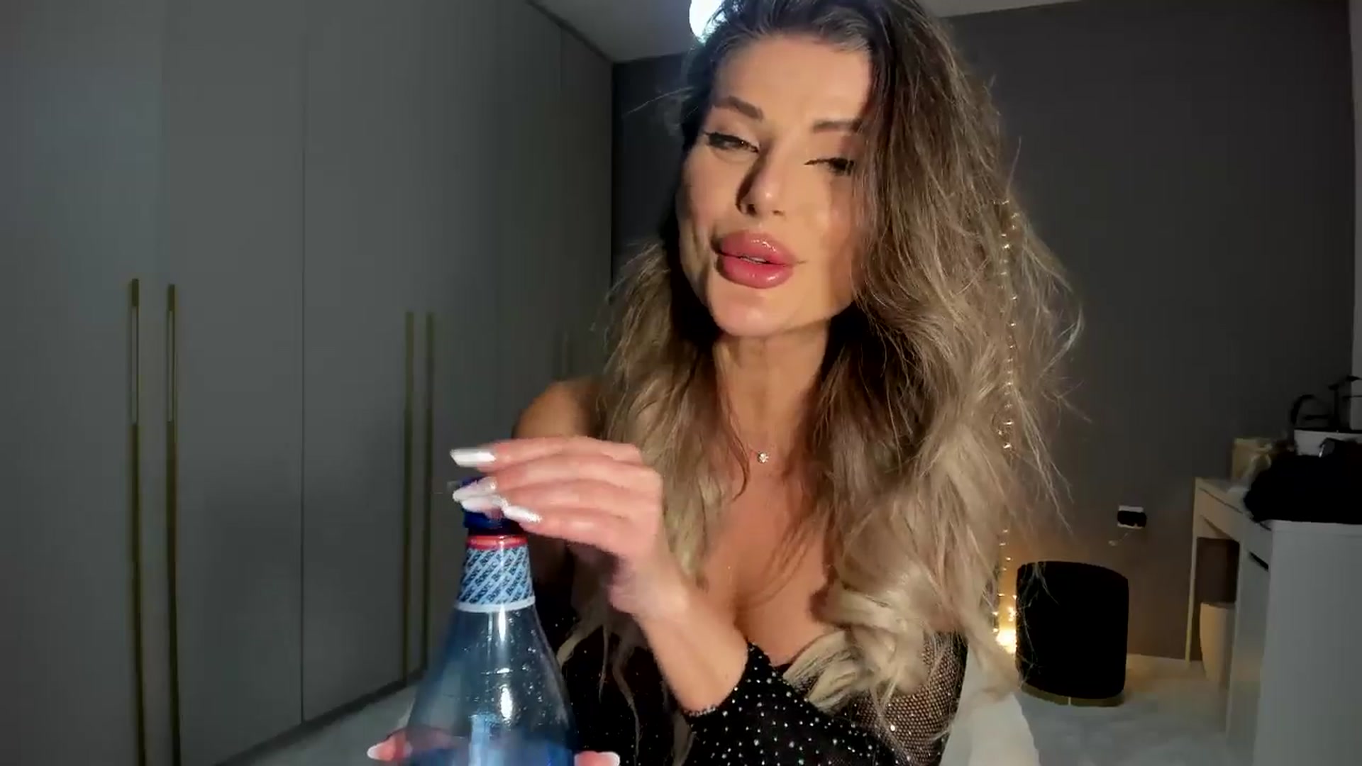 Gallery image thumbnail from TotalBella's myfreecams stream on, 01/01/2026, 01:08 image 19 of 20