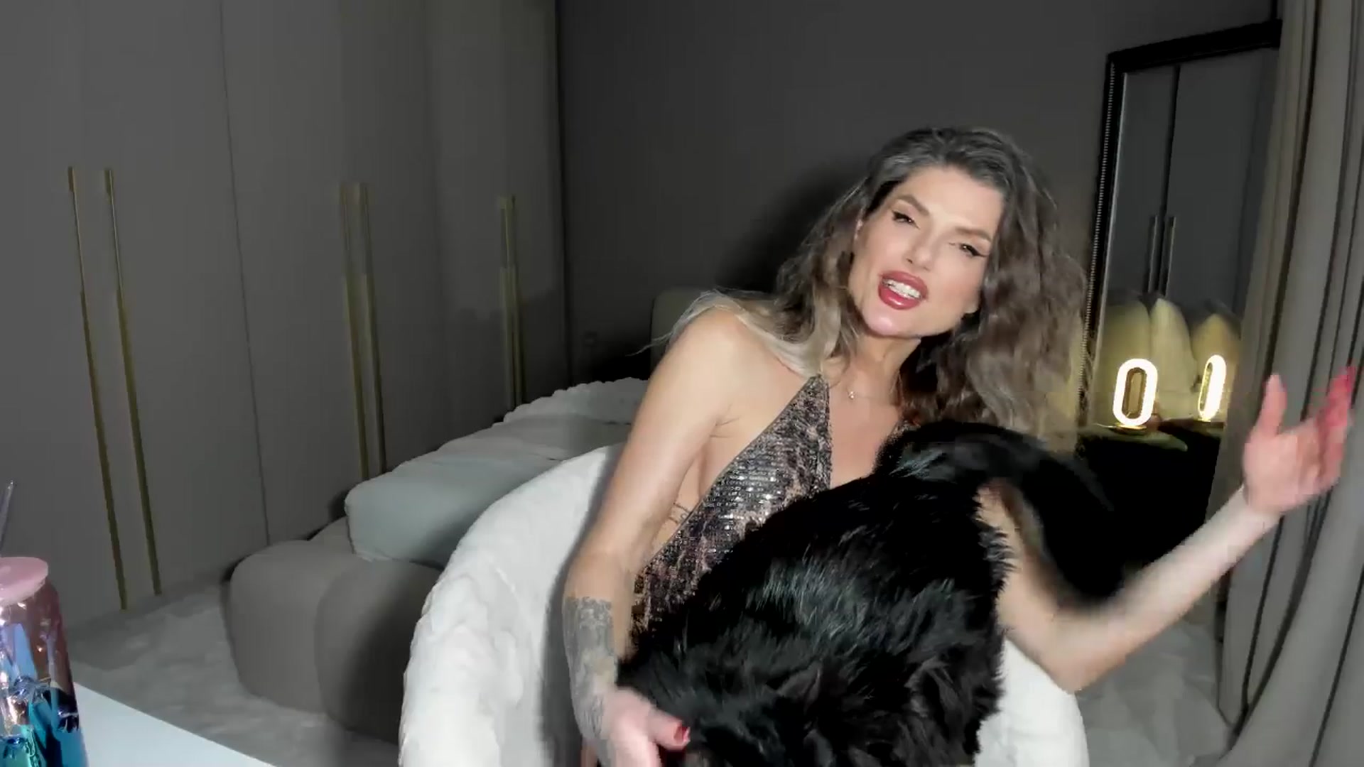 Gallery image thumbnail from TotalBella's myfreecams stream on, 03/31/2026, 23:51 image 9 of 20