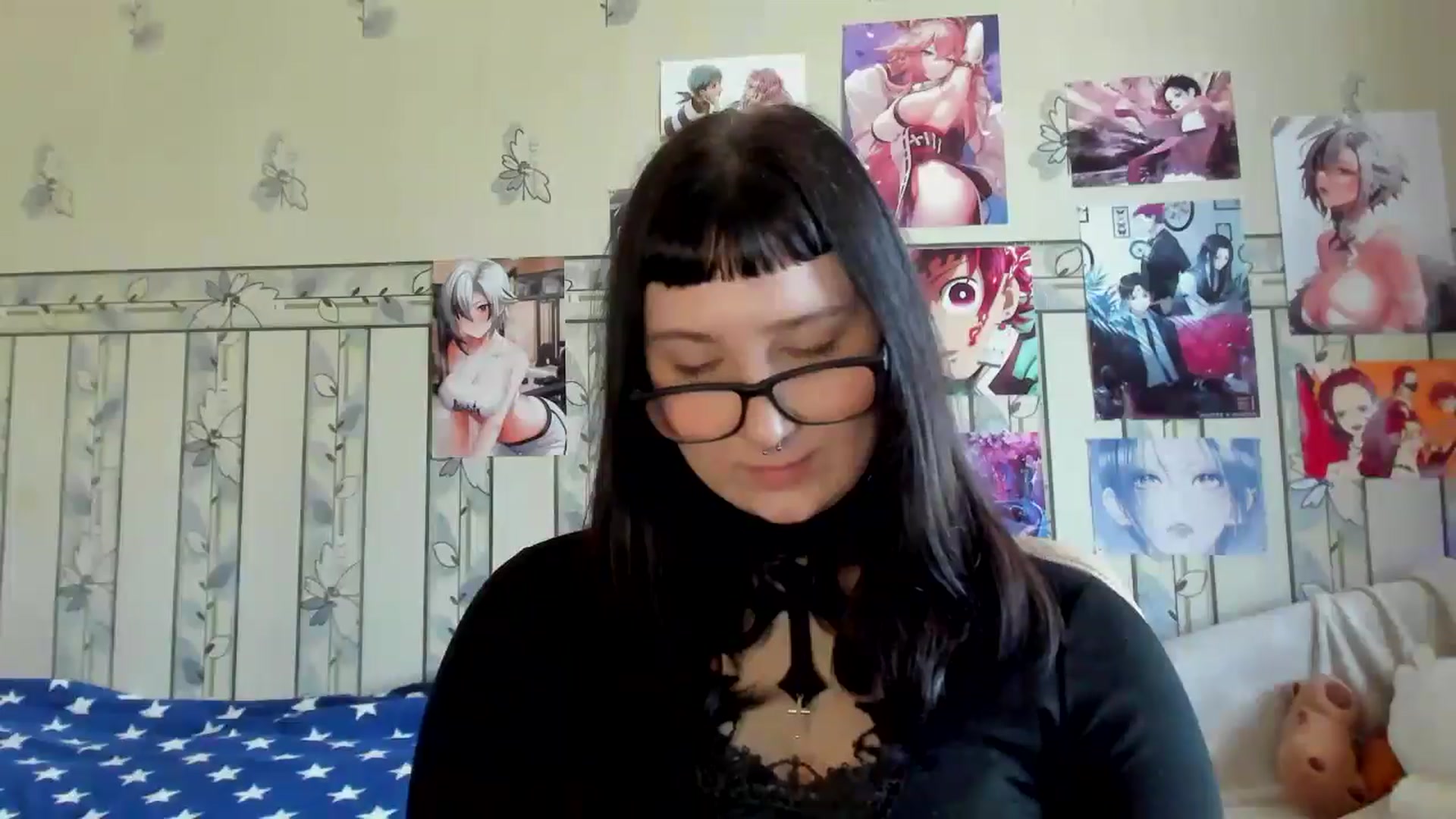 Gallery image thumbnail from TotallySpice's myfreecams stream on, 04/22/2025, 12:56 image 16 of 20