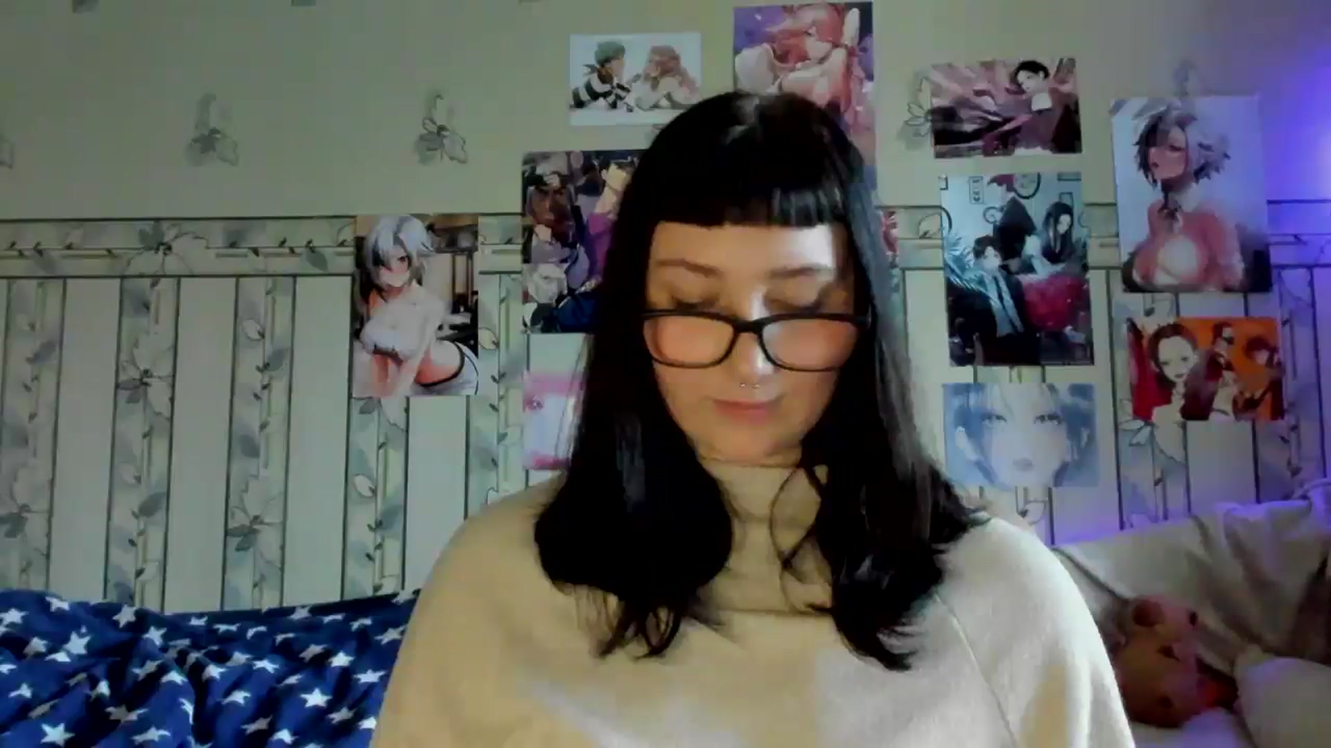 Gallery image thumbnail from TotallySpice's myfreecams stream on, 04/23/2025, 16:15 image 12 of 20
