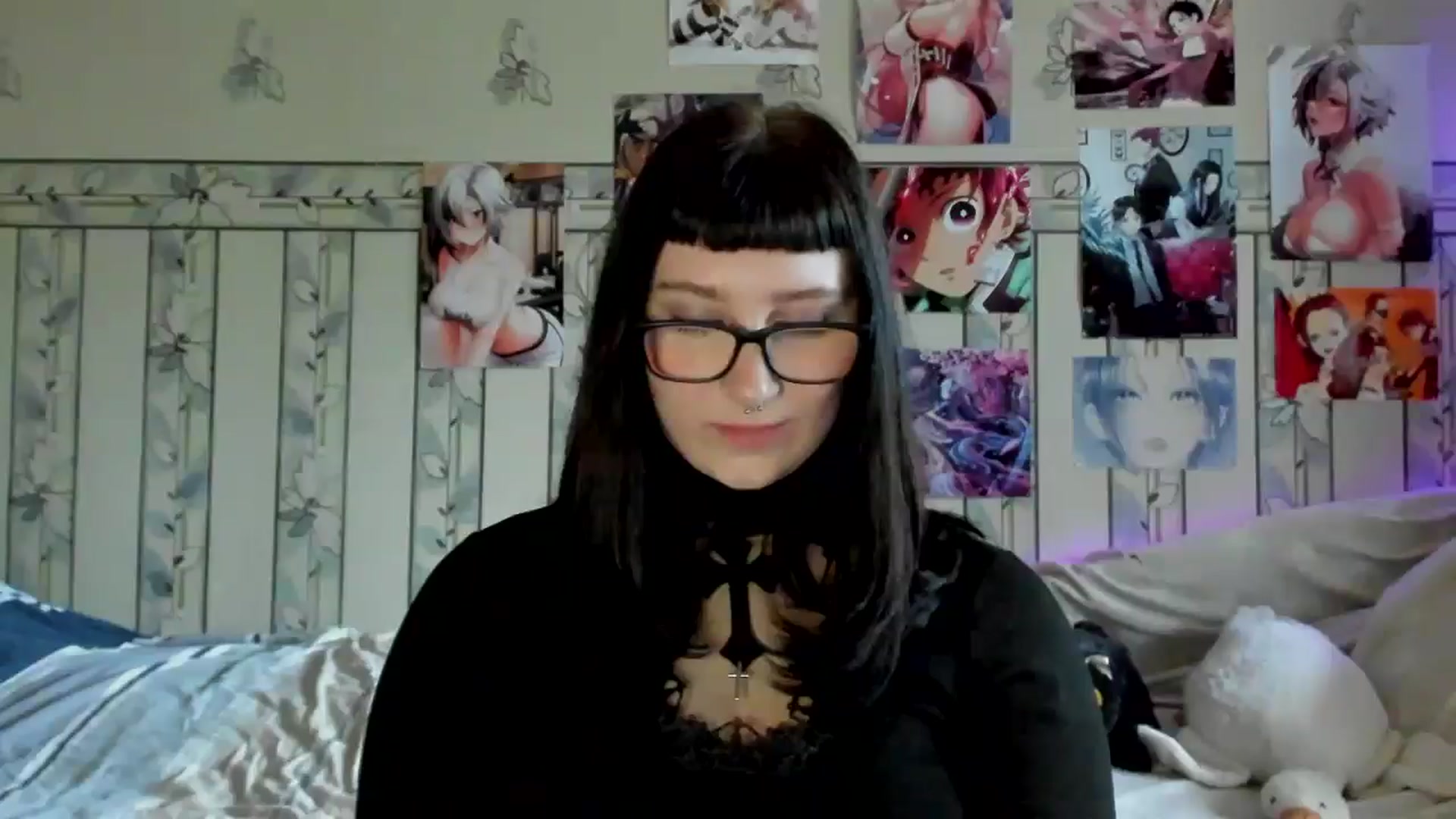 Gallery image thumbnail from TotallySpice's myfreecams stream on, 05/06/2025, 14:27 image 16 of 20