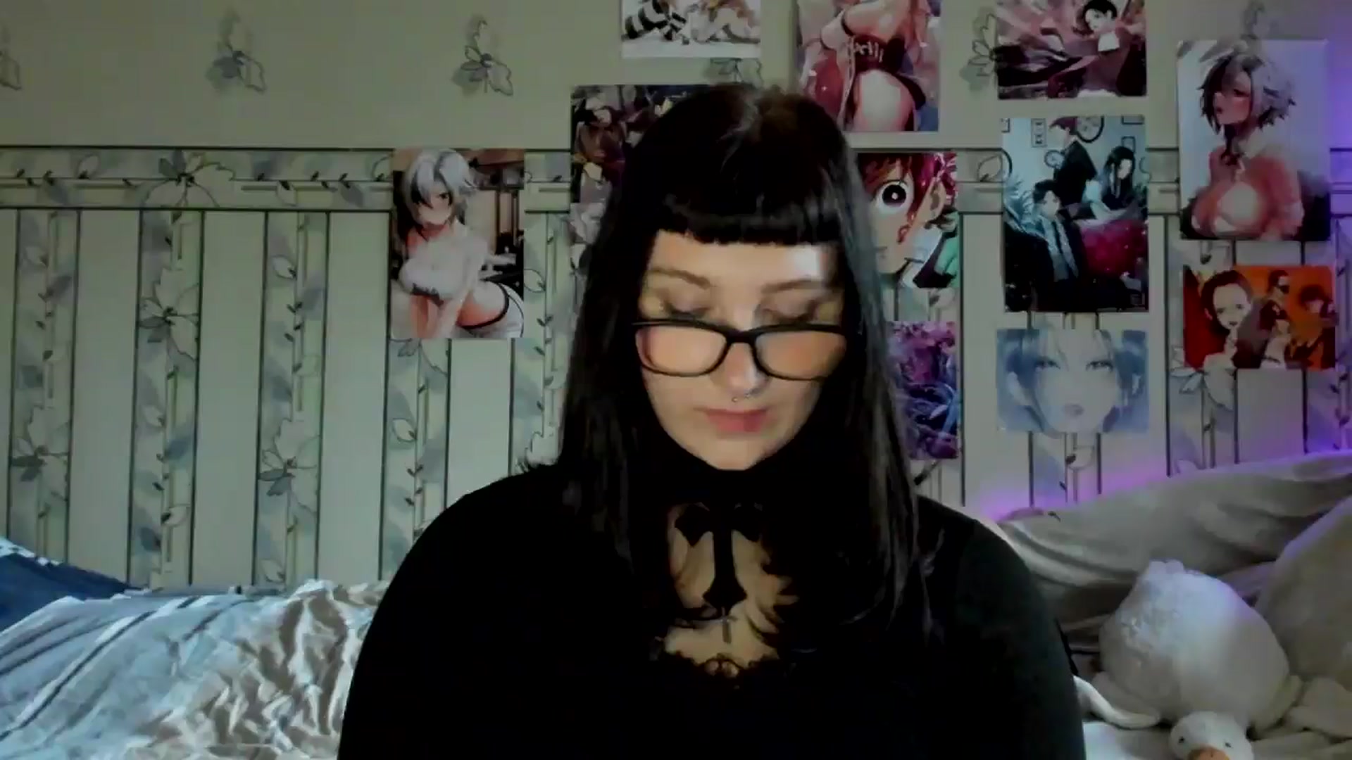 Gallery image thumbnail from TotallySpice's myfreecams stream on, 05/06/2025, 14:57 image 16 of 20