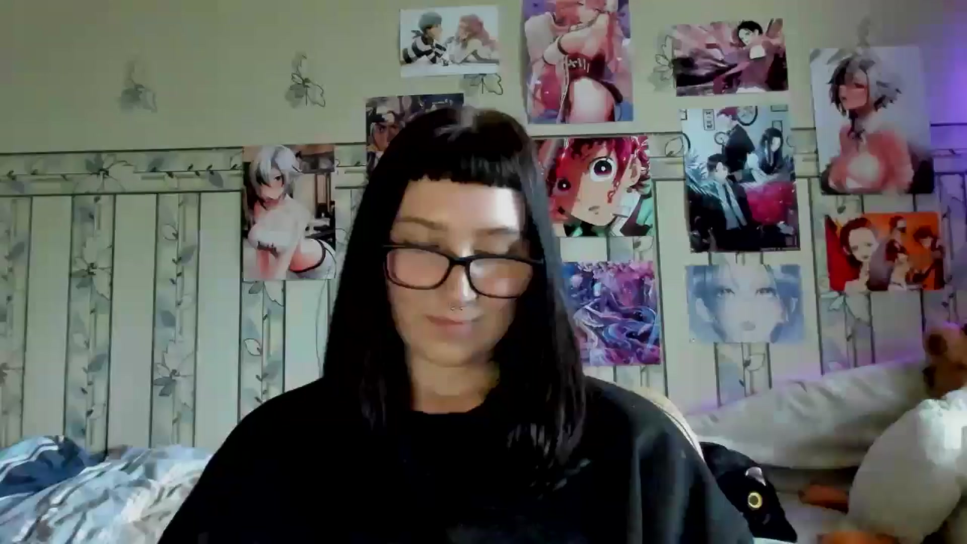 Gallery image thumbnail from TotallySpice's myfreecams stream on, 05/07/2025, 12:07 image 16 of 20