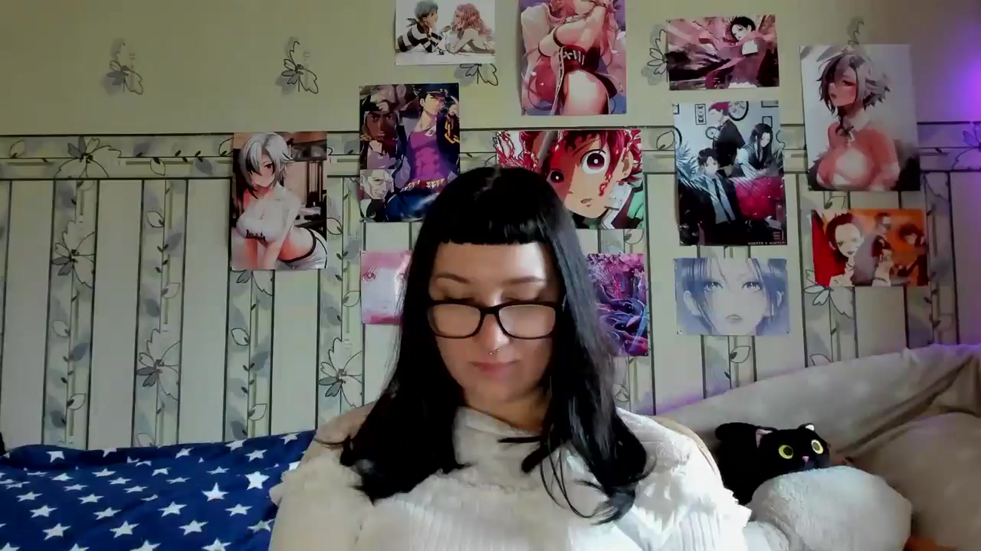 Gallery image thumbnail from TotallySpice's myfreecams stream on, 05/15/2025, 09:06 image 1 of 20