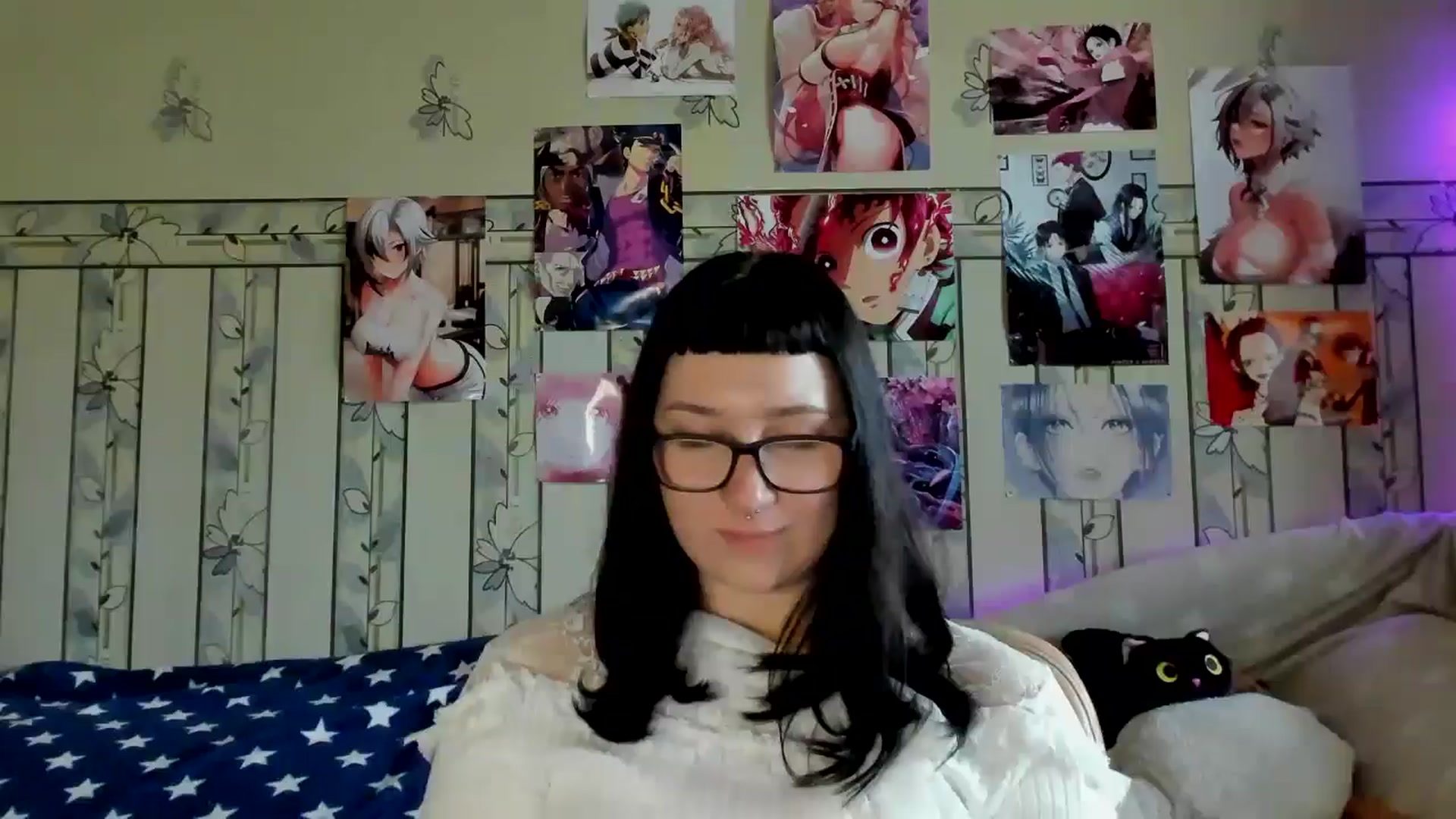 Gallery image thumbnail from TotallySpice's myfreecams stream on, 05/15/2025, 09:06 image 18 of 20