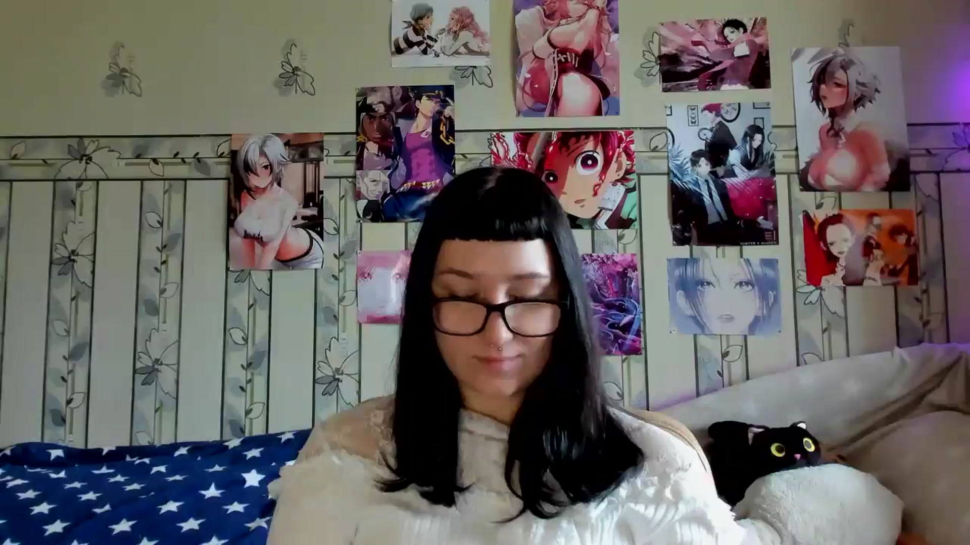 Gallery image thumbnail from TotallySpice's myfreecams stream on, 05/15/2025, 11:13 image 9 of 20