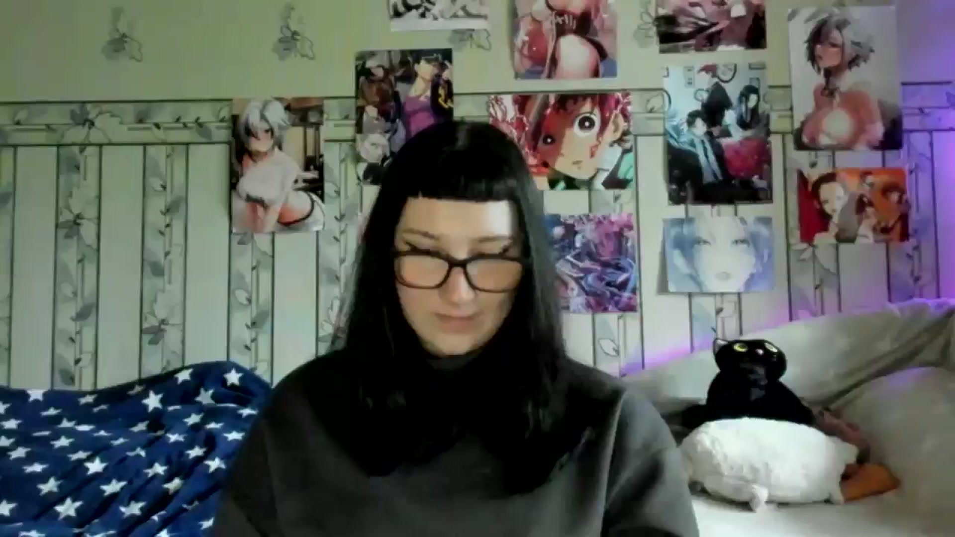 Gallery image thumbnail from TotallySpice's myfreecams stream on, 05/17/2025, 15:49 image 15 of 20