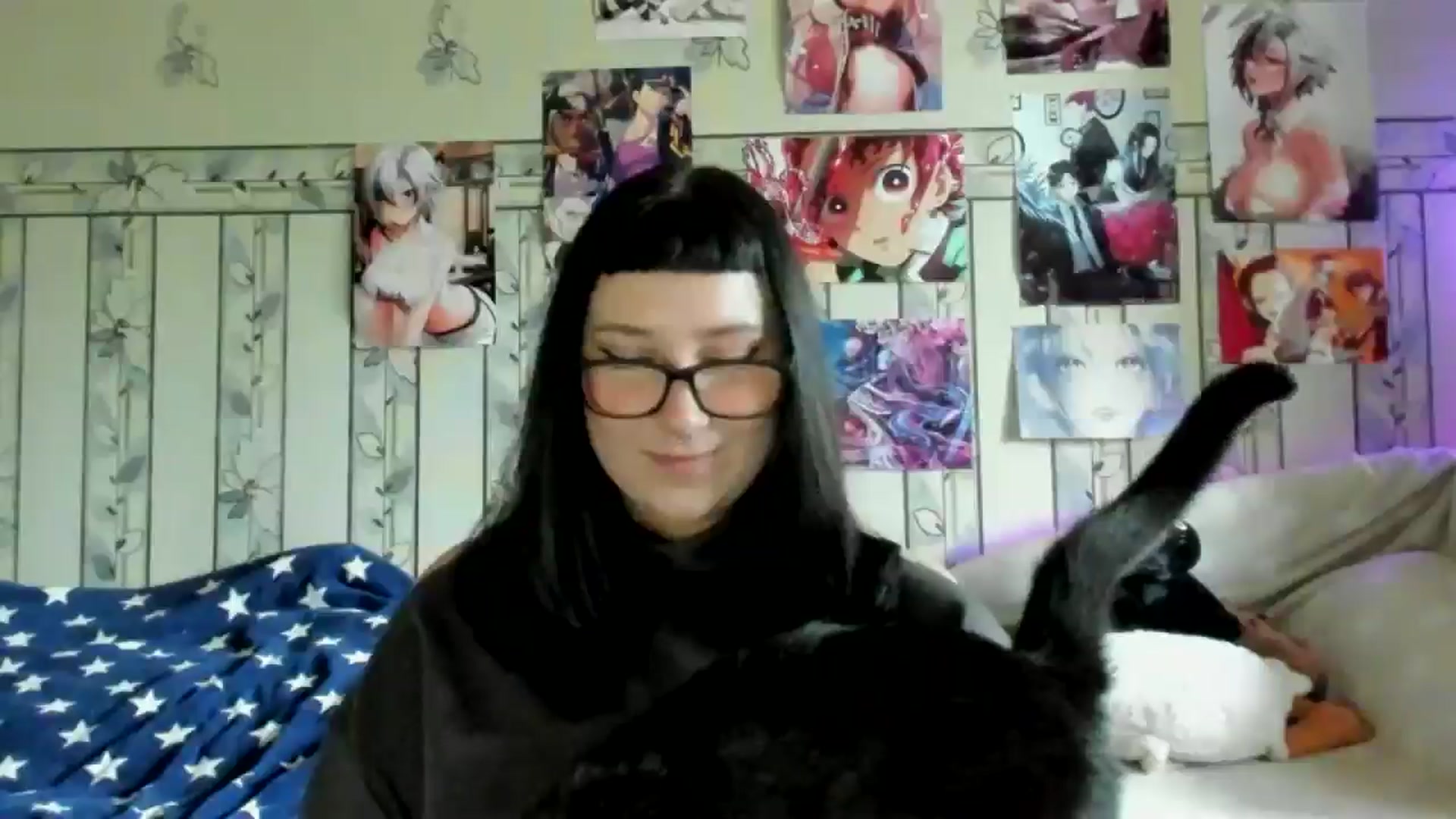 Gallery image thumbnail from TotallySpice's myfreecams stream on, 05/17/2025, 15:49 image 4 of 20