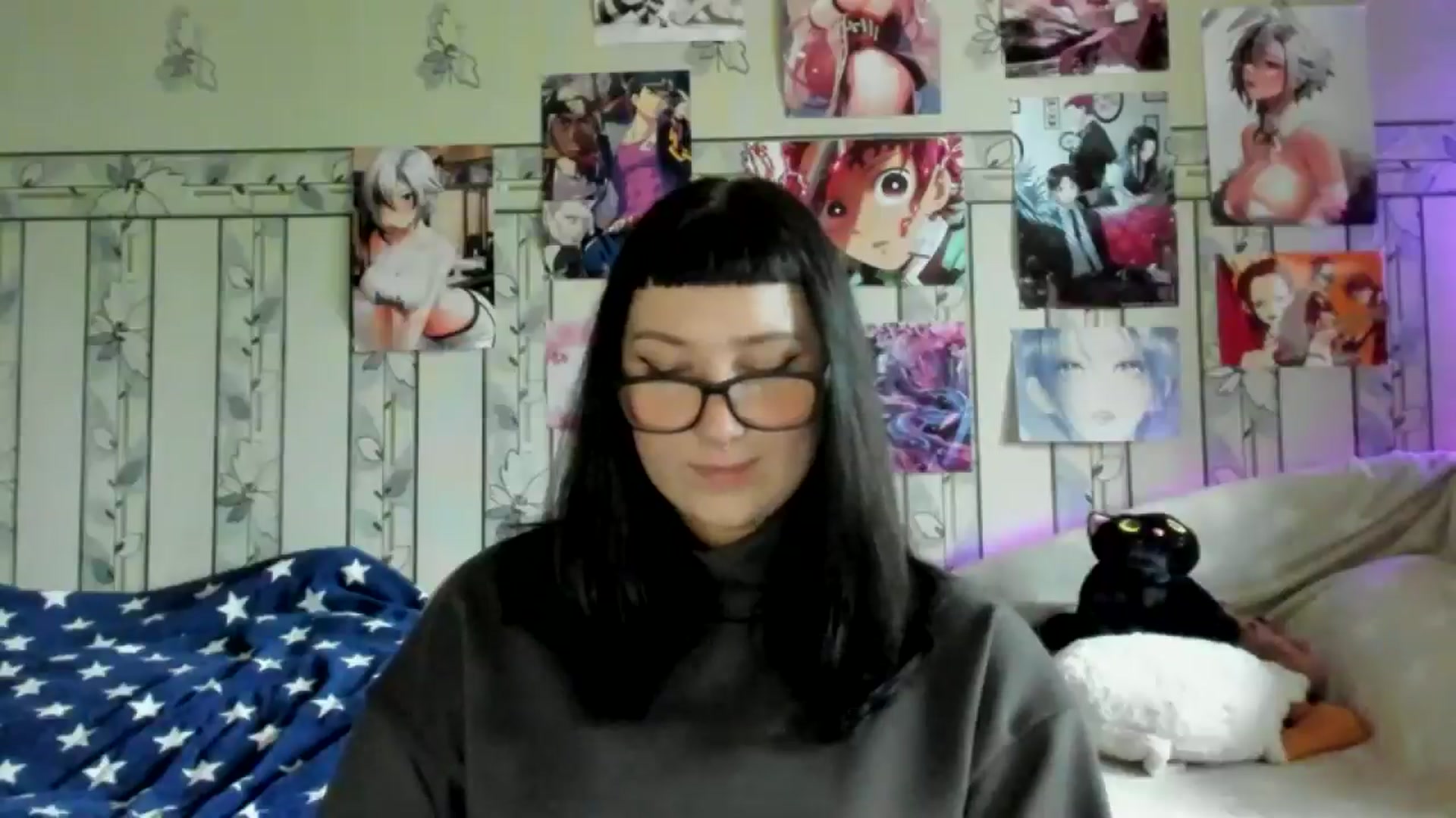 Gallery image thumbnail from TotallySpice's myfreecams stream on, 05/17/2025, 15:49 image 10 of 20