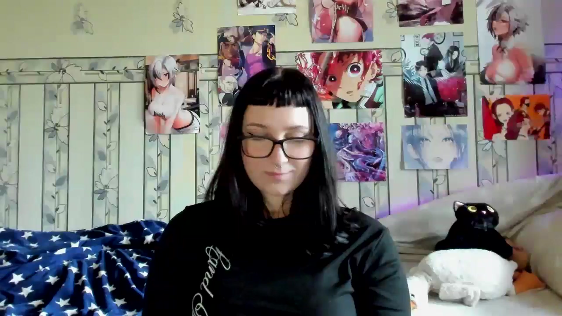 Gallery image thumbnail from TotallySpice's myfreecams stream on, 05/20/2025, 16:12 image 8 of 20